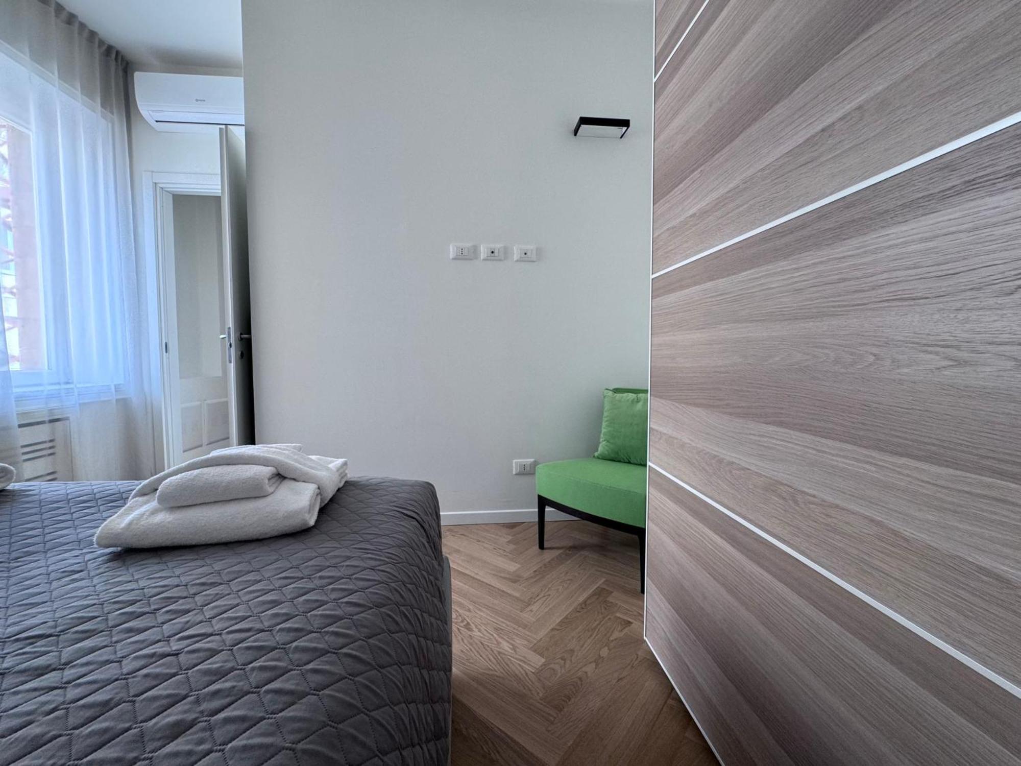 Cute And Duomo - Red Apartment Milan