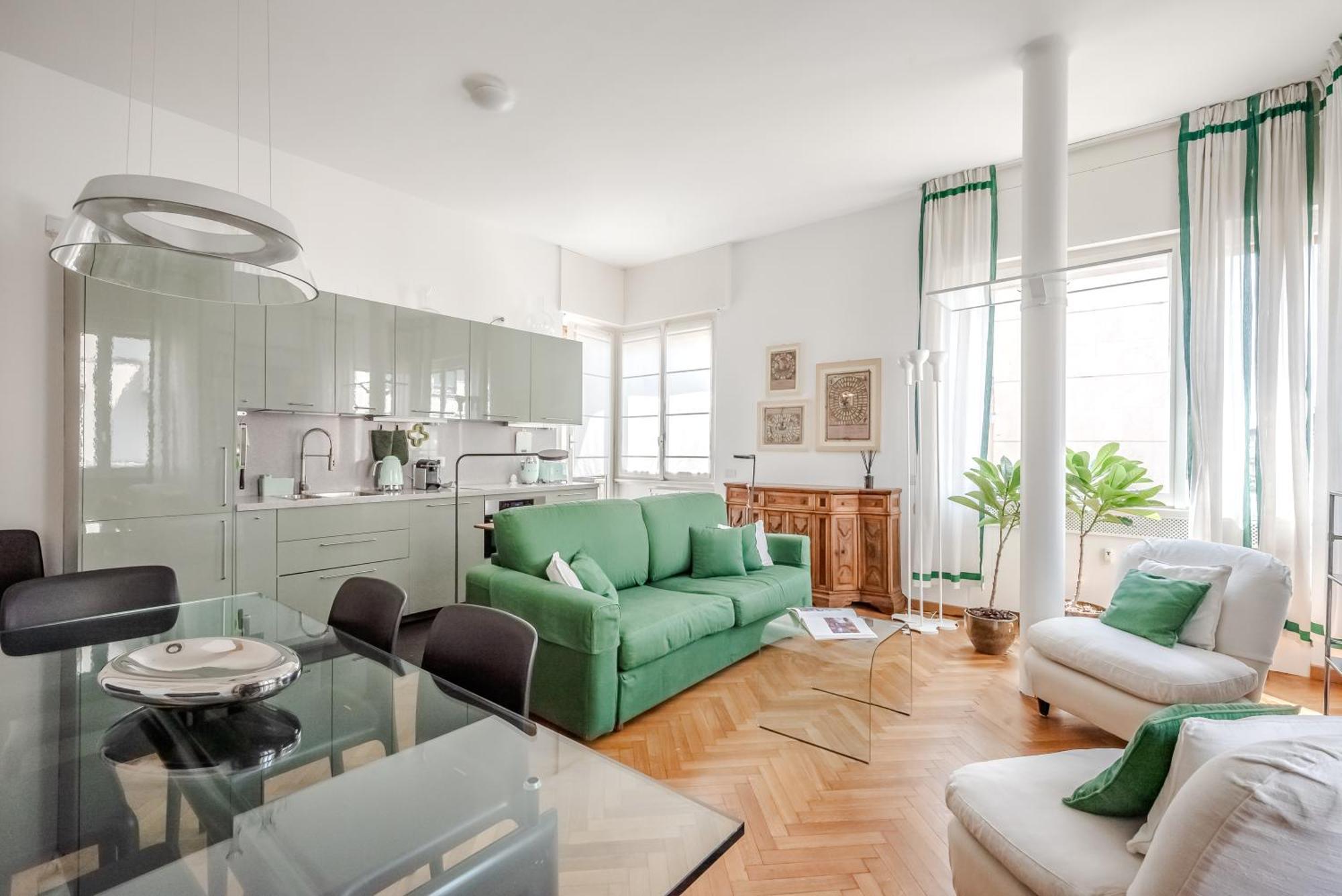 Ceradini With Balcony R&r Apartment