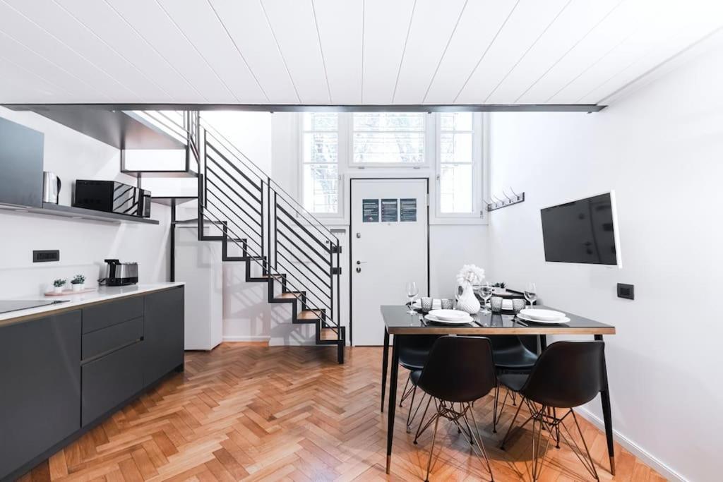 Apartment Easylife - A Few Steps From Duomo Milan