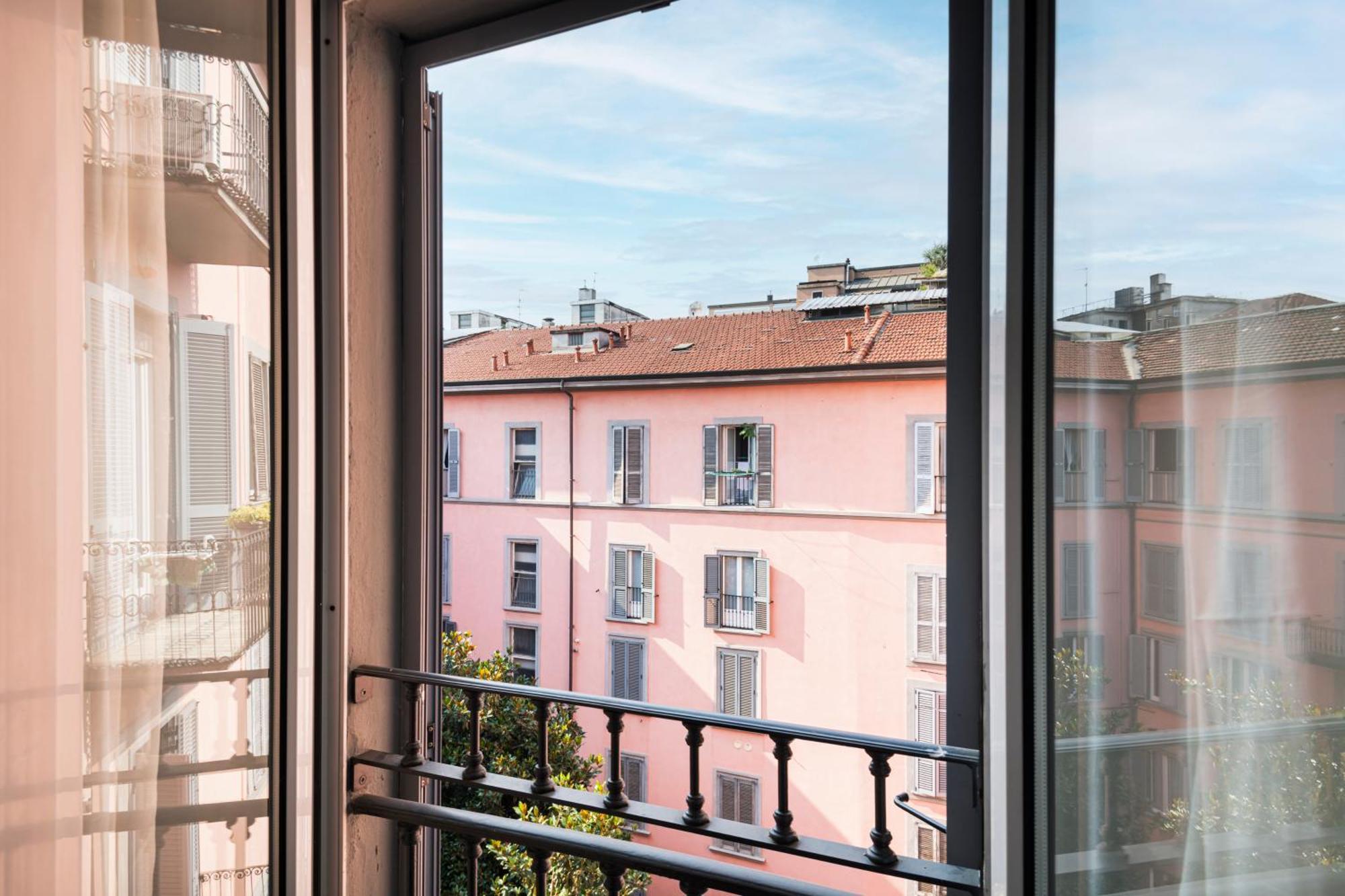 Easylife - Wonderful In Porta Romana *