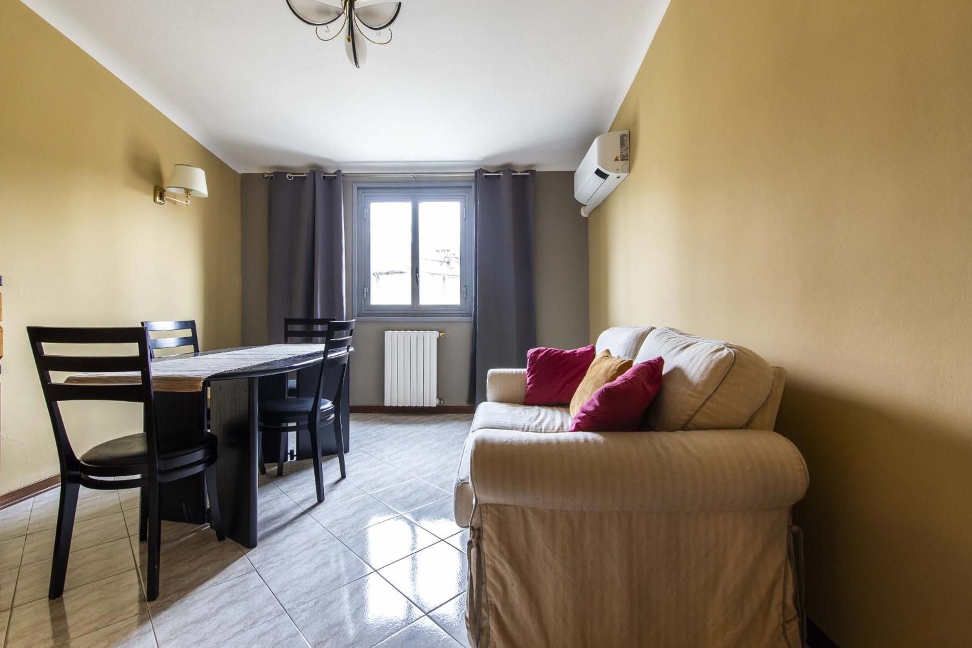 Castelfidardo 8 * Milan
