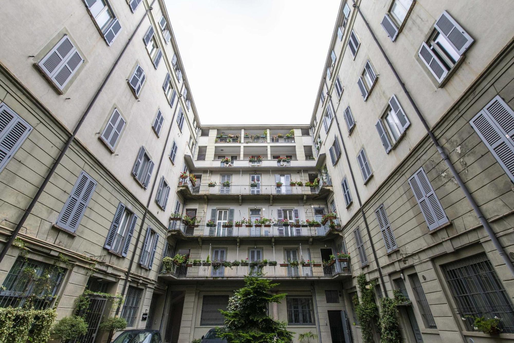 Castelfidardo 8 * Milan
