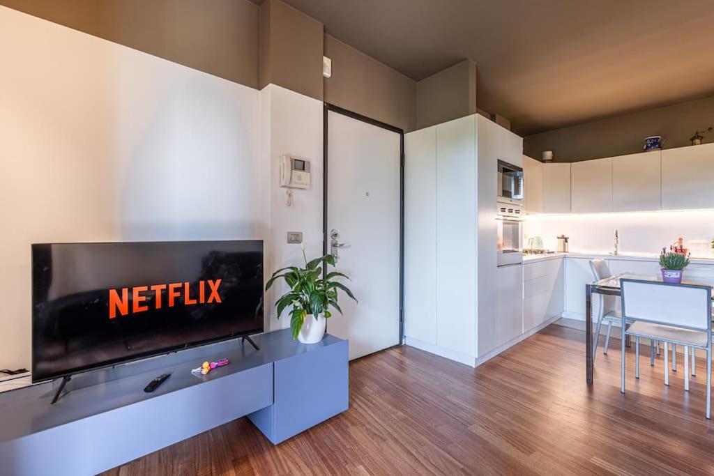 Fa44 - Lux Apt With Big Balcony & Modern Design - *