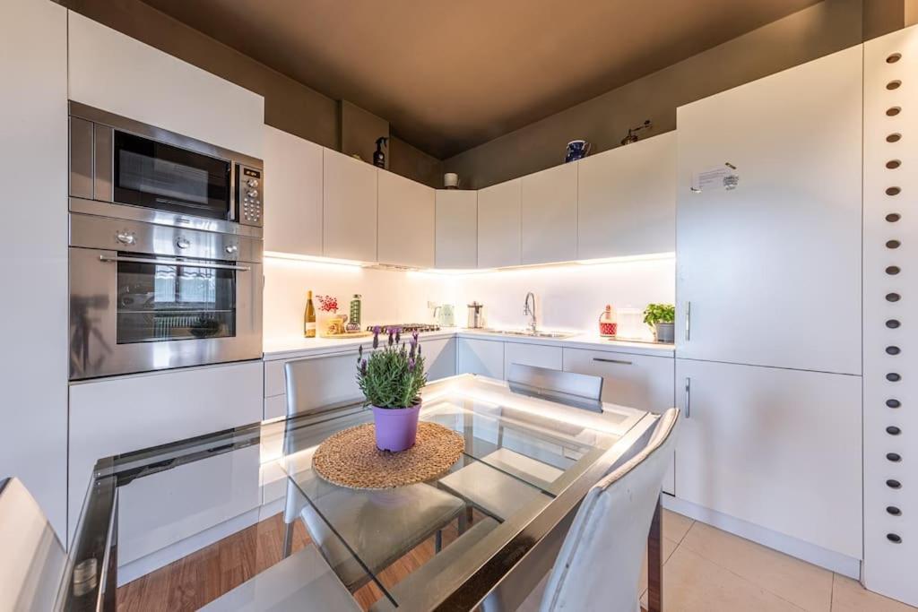 Fa44 - Lux Apt With Big Balcony & Modern Design - *
