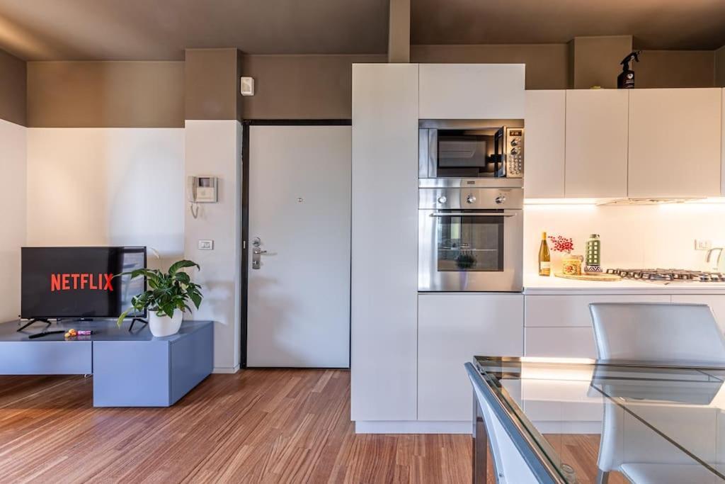 Fa44 - Lux Apt With Big Balcony & Modern Design - *