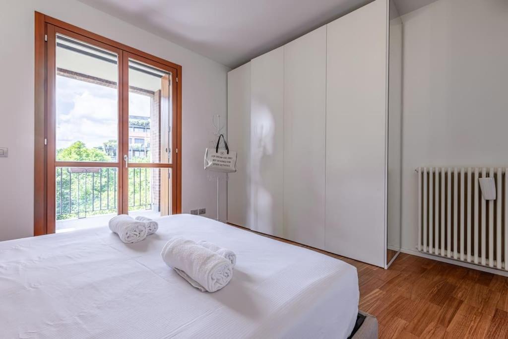 Fa44 - Lux Apt With Big Balcony & Modern Design -