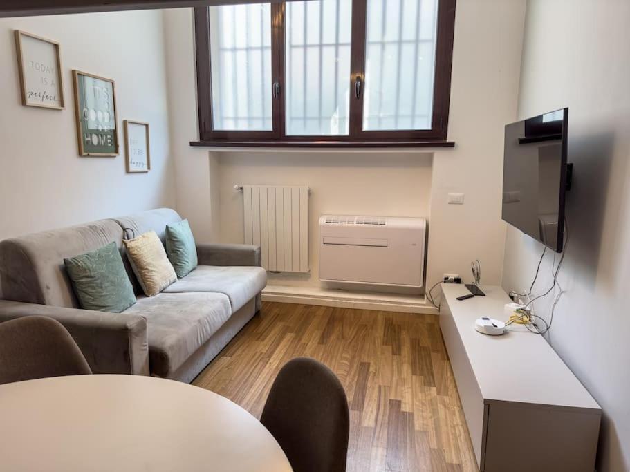 Brunacci Suite, 5 Min To Navigli Apartment *
