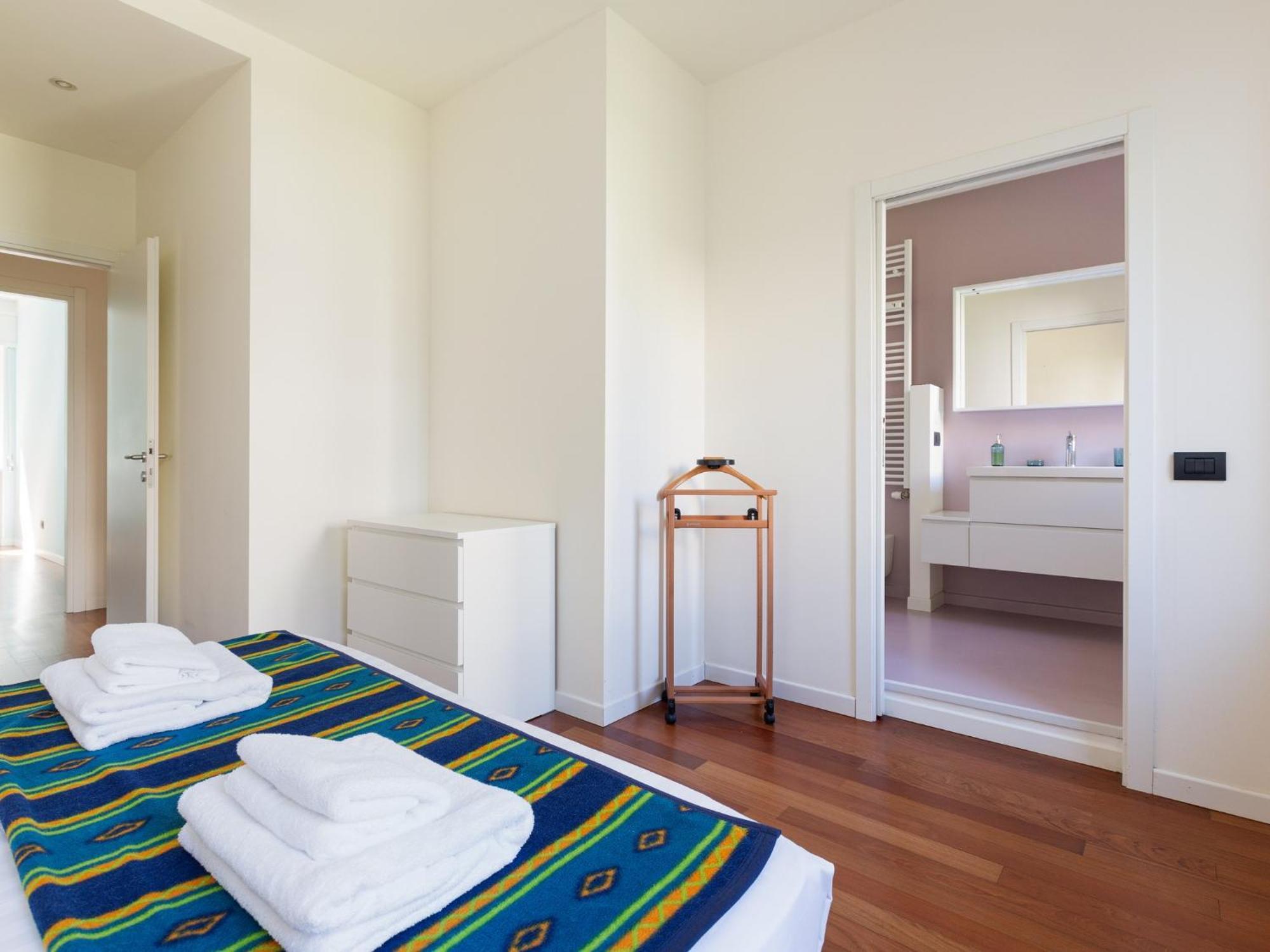 Lambrate Fs Spacious With Balcony Apartamento