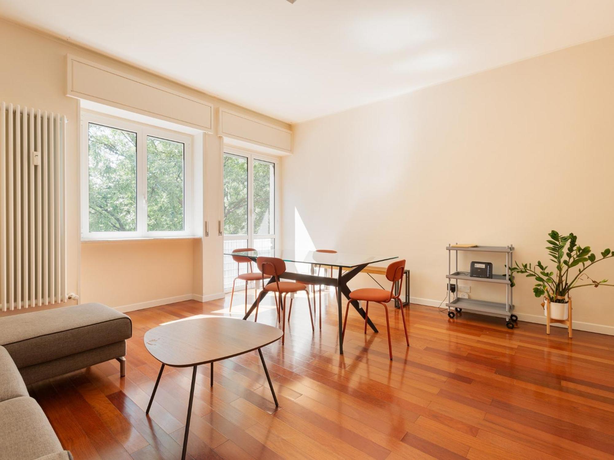 Lambrate Fs Spacious With Balcony * Milão