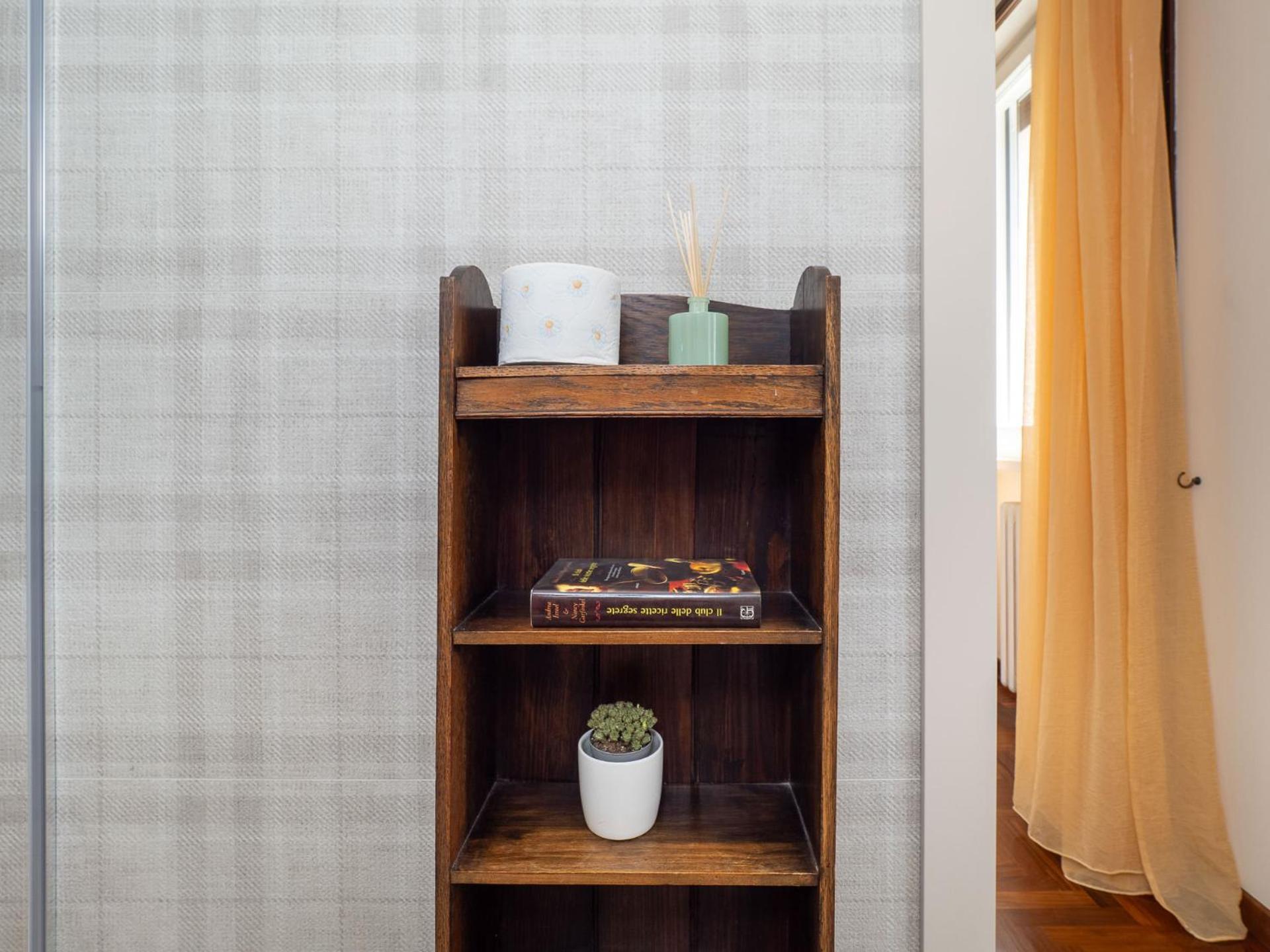 Stylish Flat With Balcony - 15 Min To Duomo