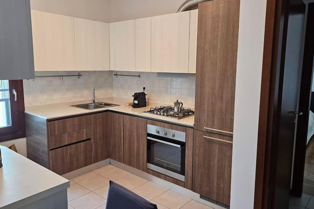 Apartment 13th Floor, Garage Gratis, Metro M5 A 200mt, Giardino Giochi, Bicocca Milan