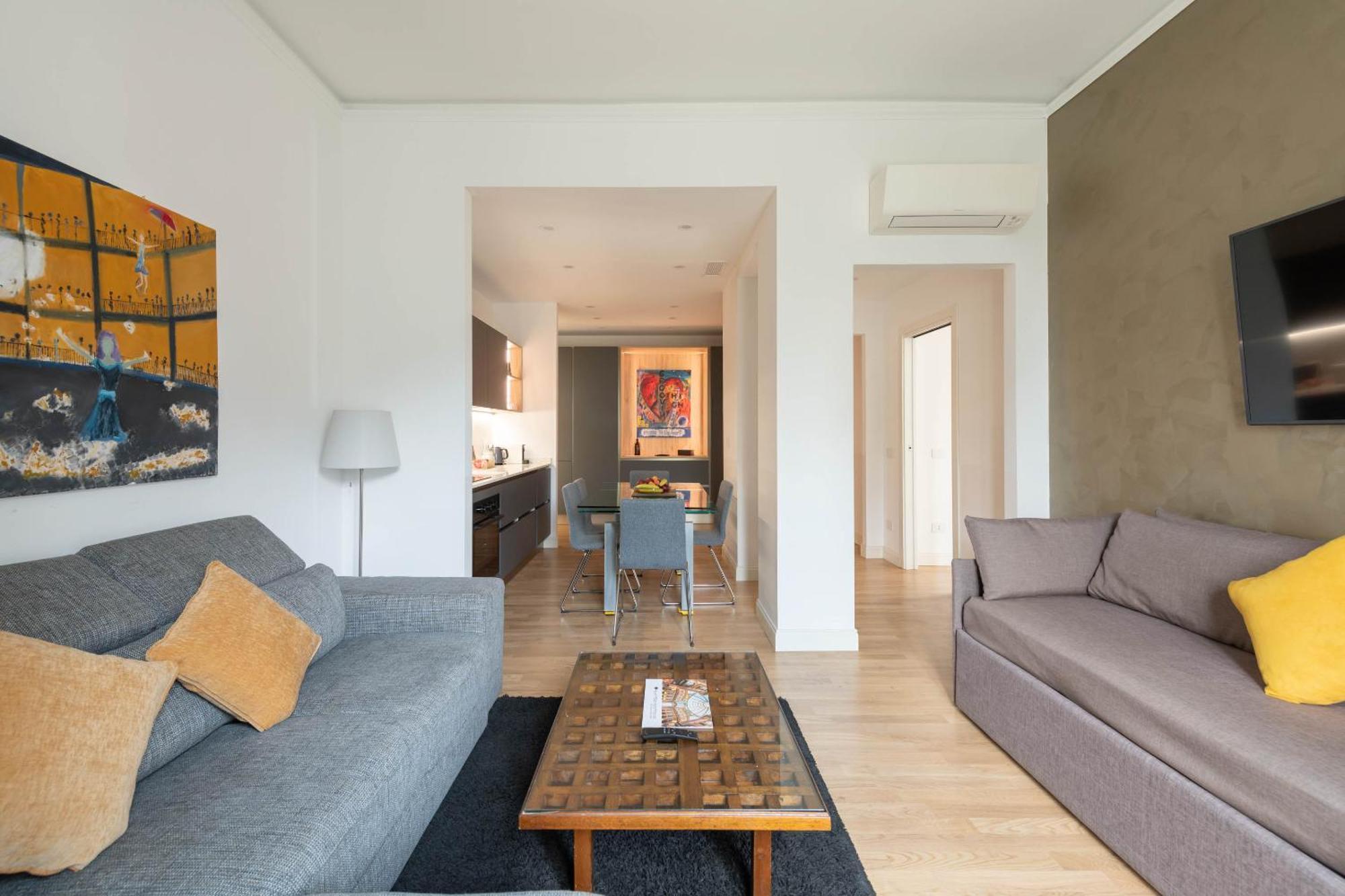 Apartment Heart Duomo Missori Milan