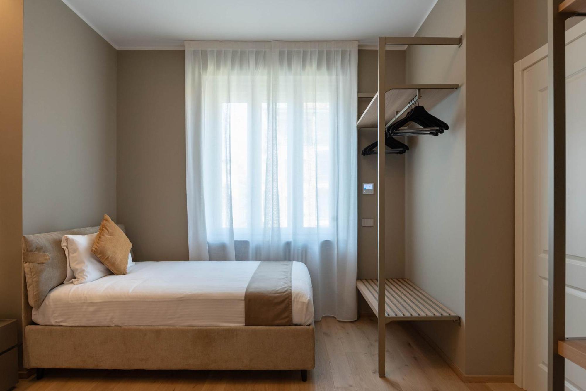 Apartment Heart Duomo Missori Milan