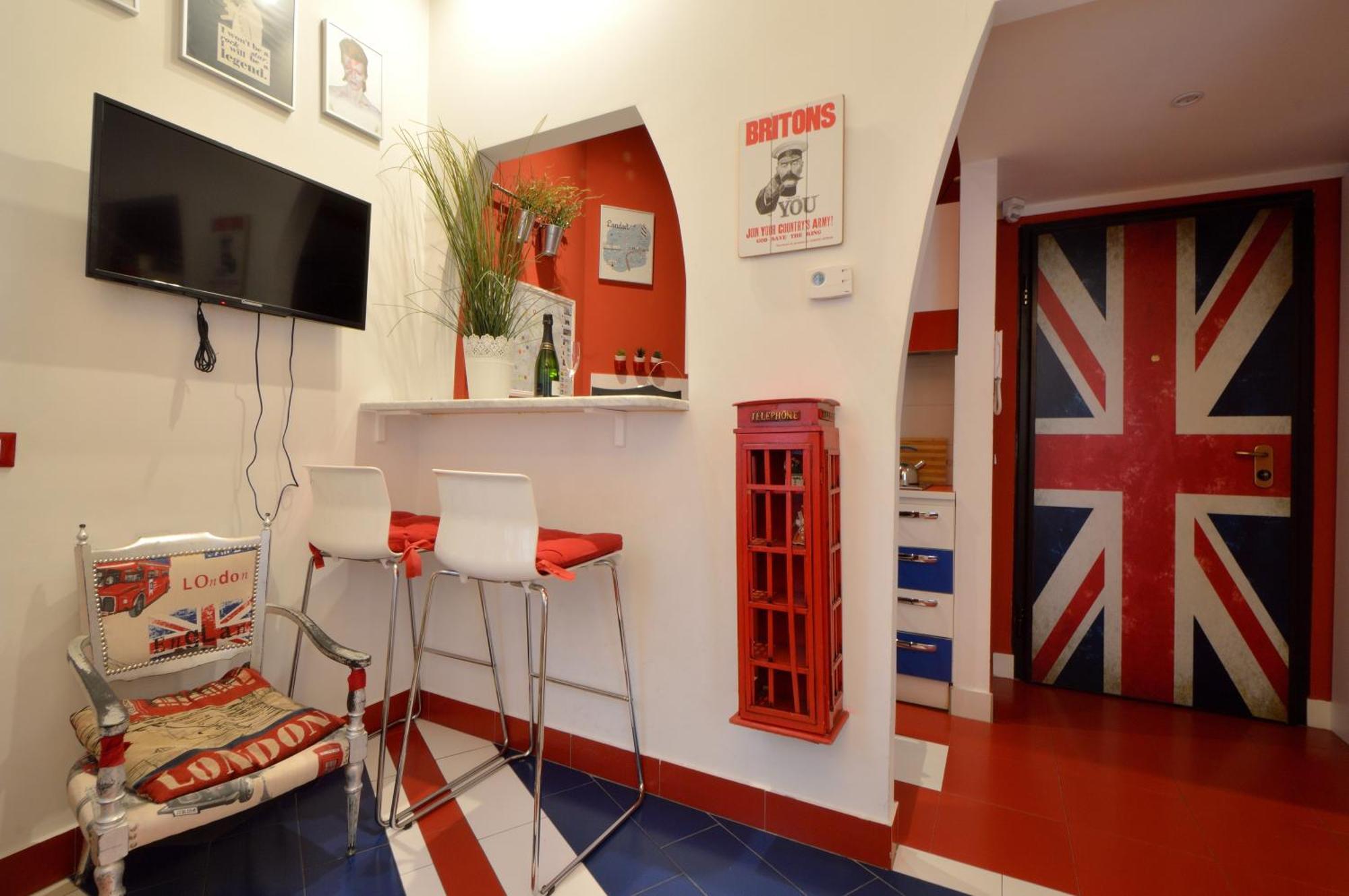 Bellissimo Mini Deluxe Di Design E A Tema Inghiterra - Potente Wi-fi Ottimo Il Collegamento Con Aeroporto Di Malpensa E Rho Fiera, Vicino A 3 Linee Metropolitane Apartment *