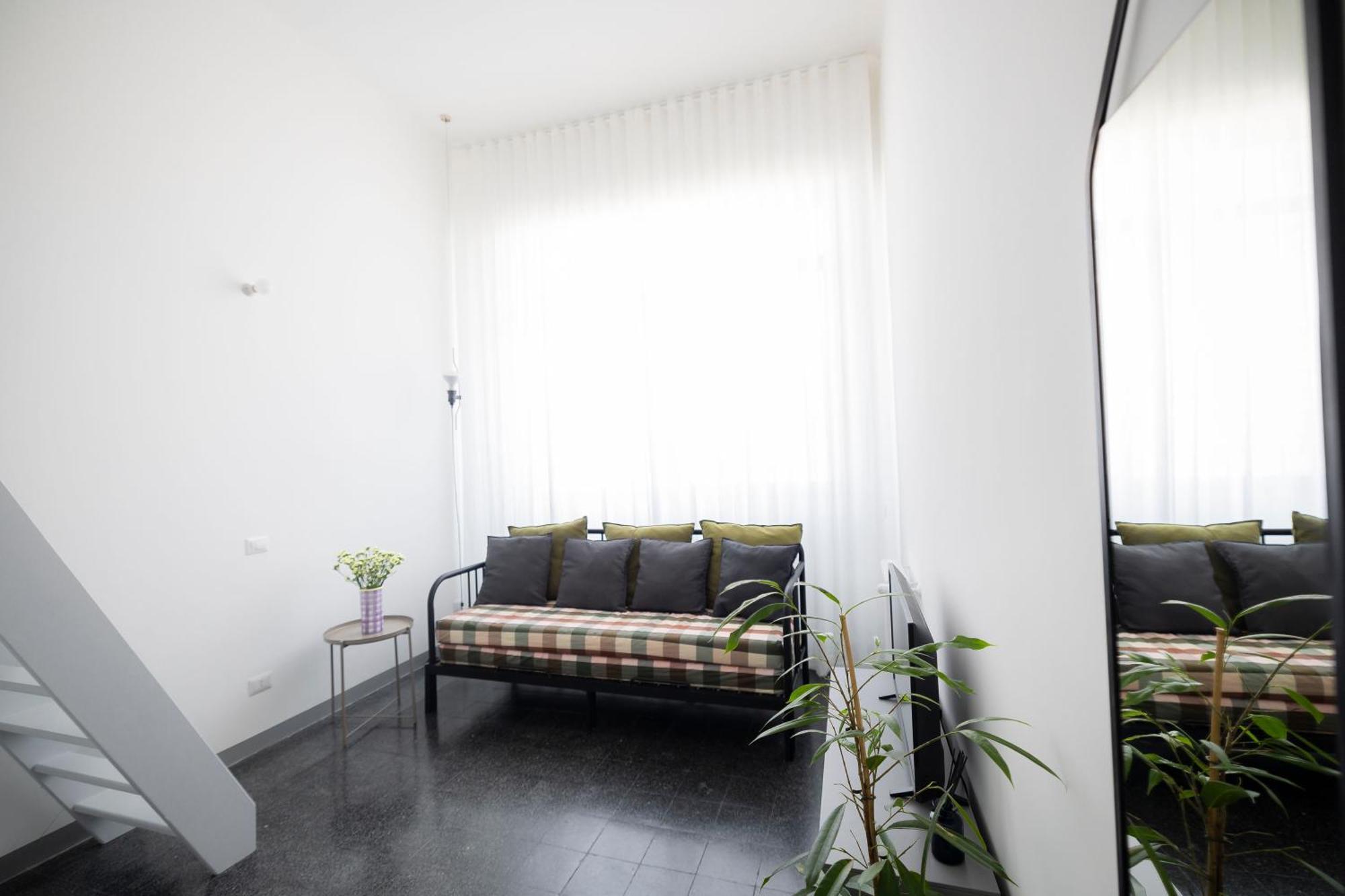 Apartamento Tradate 9 - Nuovissimo Bilocale In Bovisa