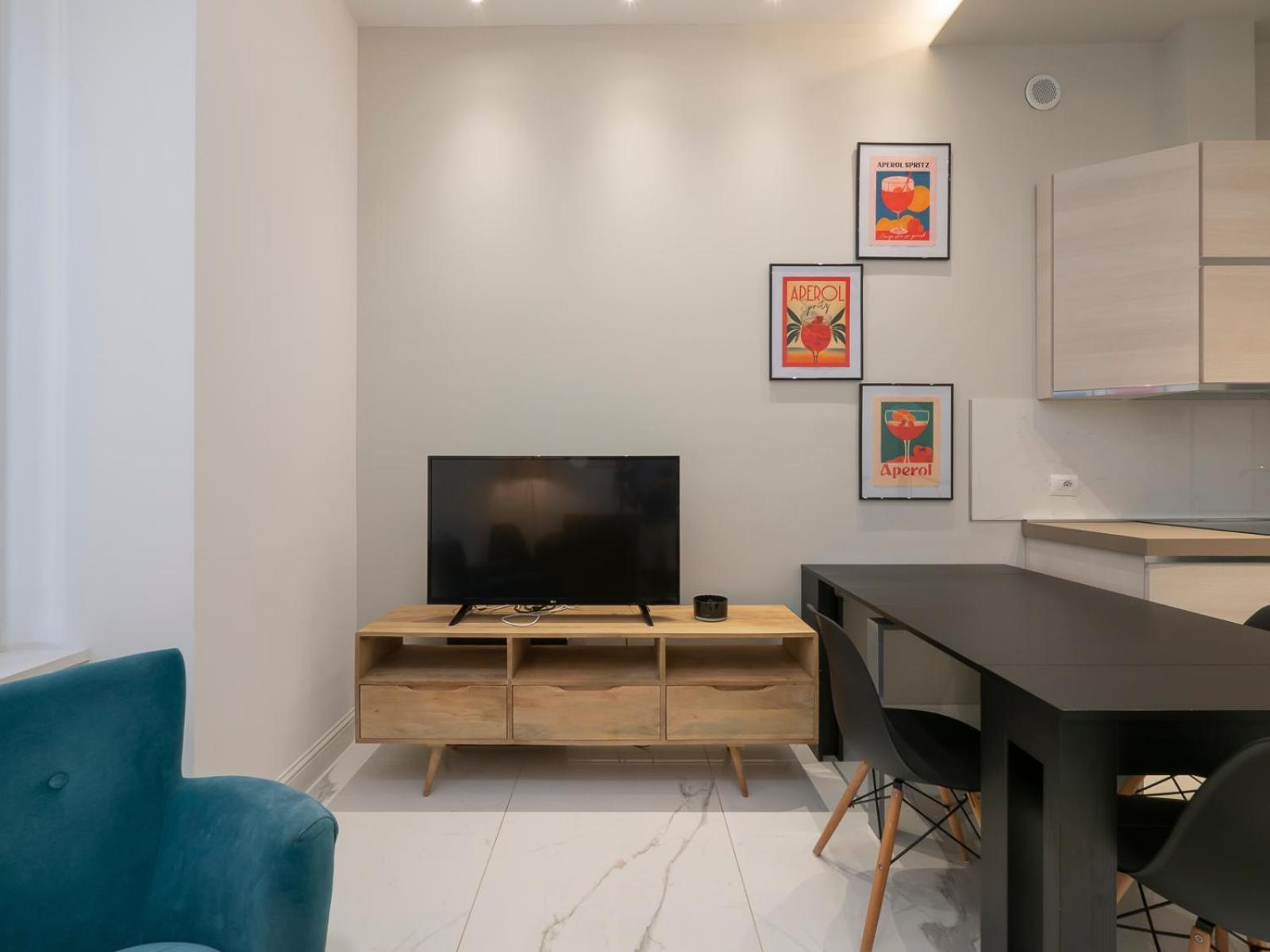 Xenia - Elegant Three-room In Moscova Area *