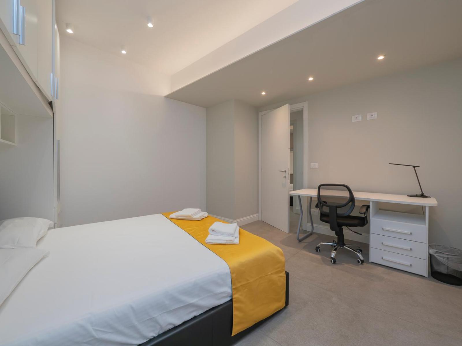 Xenia - Elegant Three-room In Moscova Area Apartment