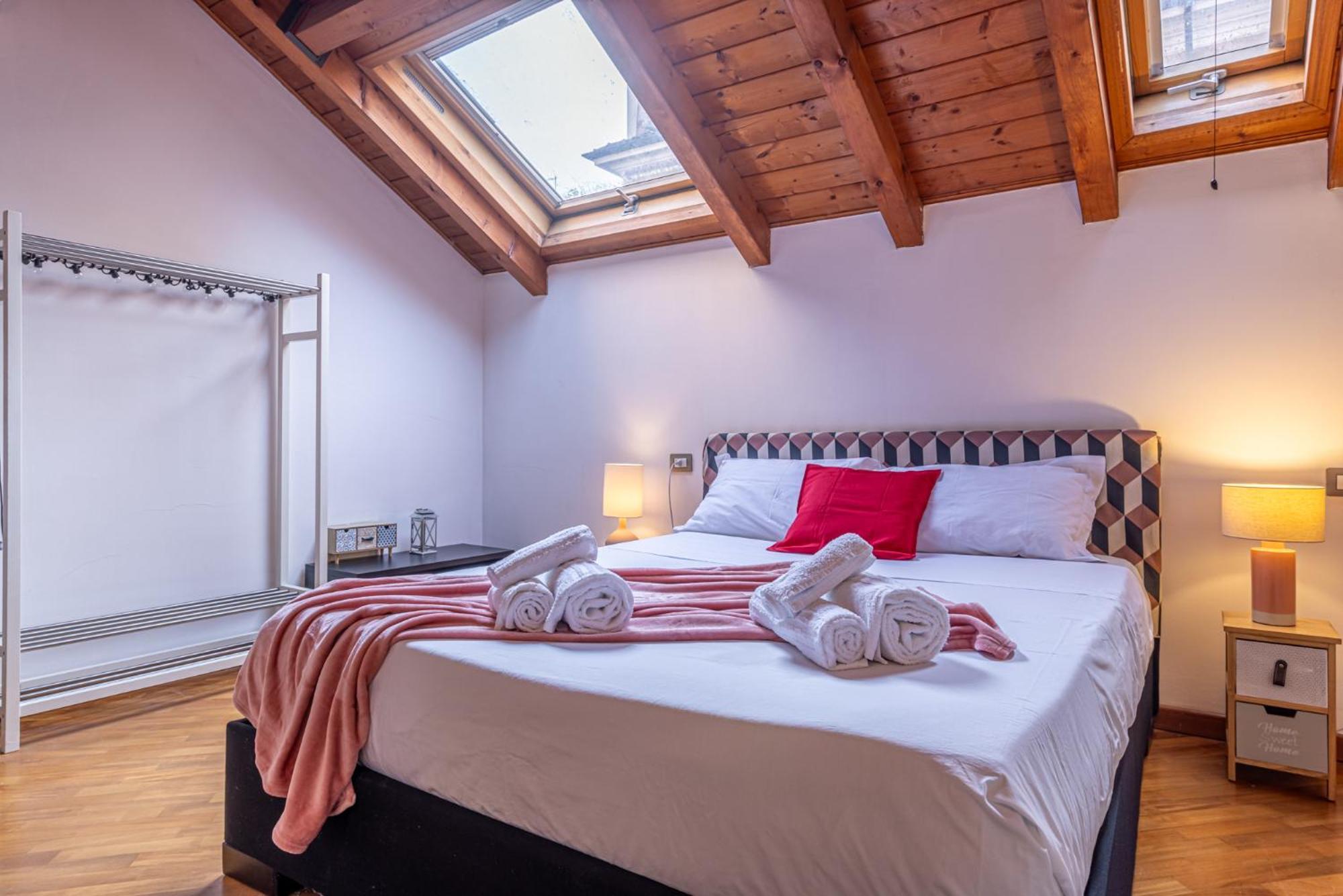 Romantic Navigli - 15min Duomo - Free Parking Apartment