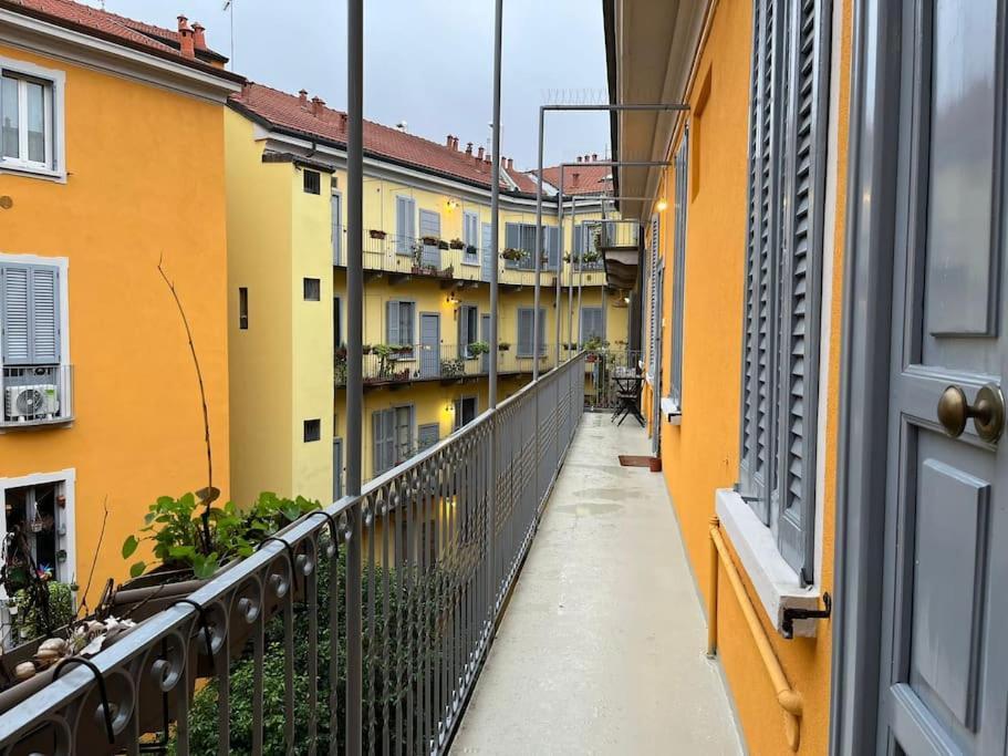 Apartment Porta Romana Experience - Authentic Milanese Flat *
