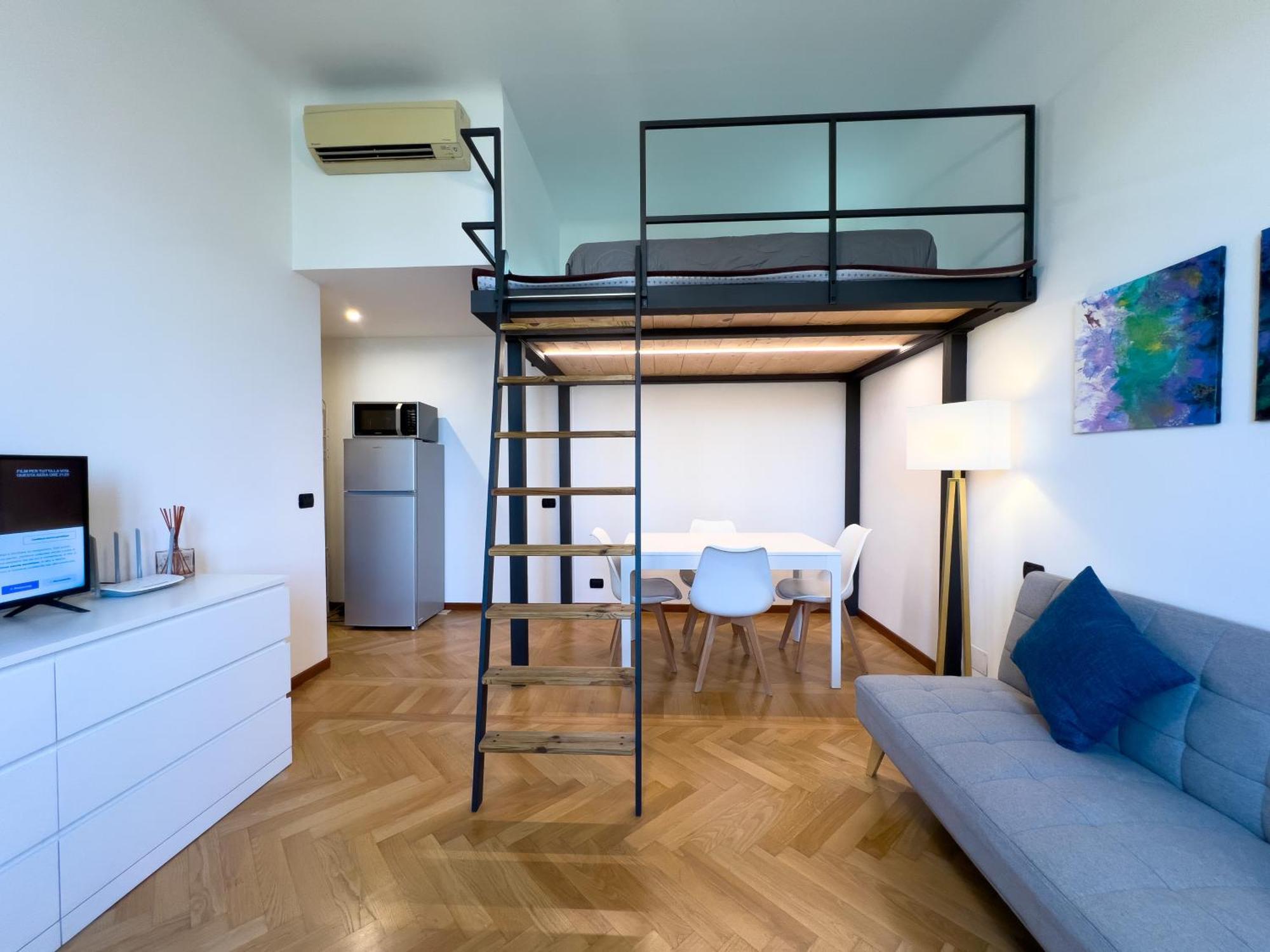 Apartment Citylife View - Modern Loft Well Connected *