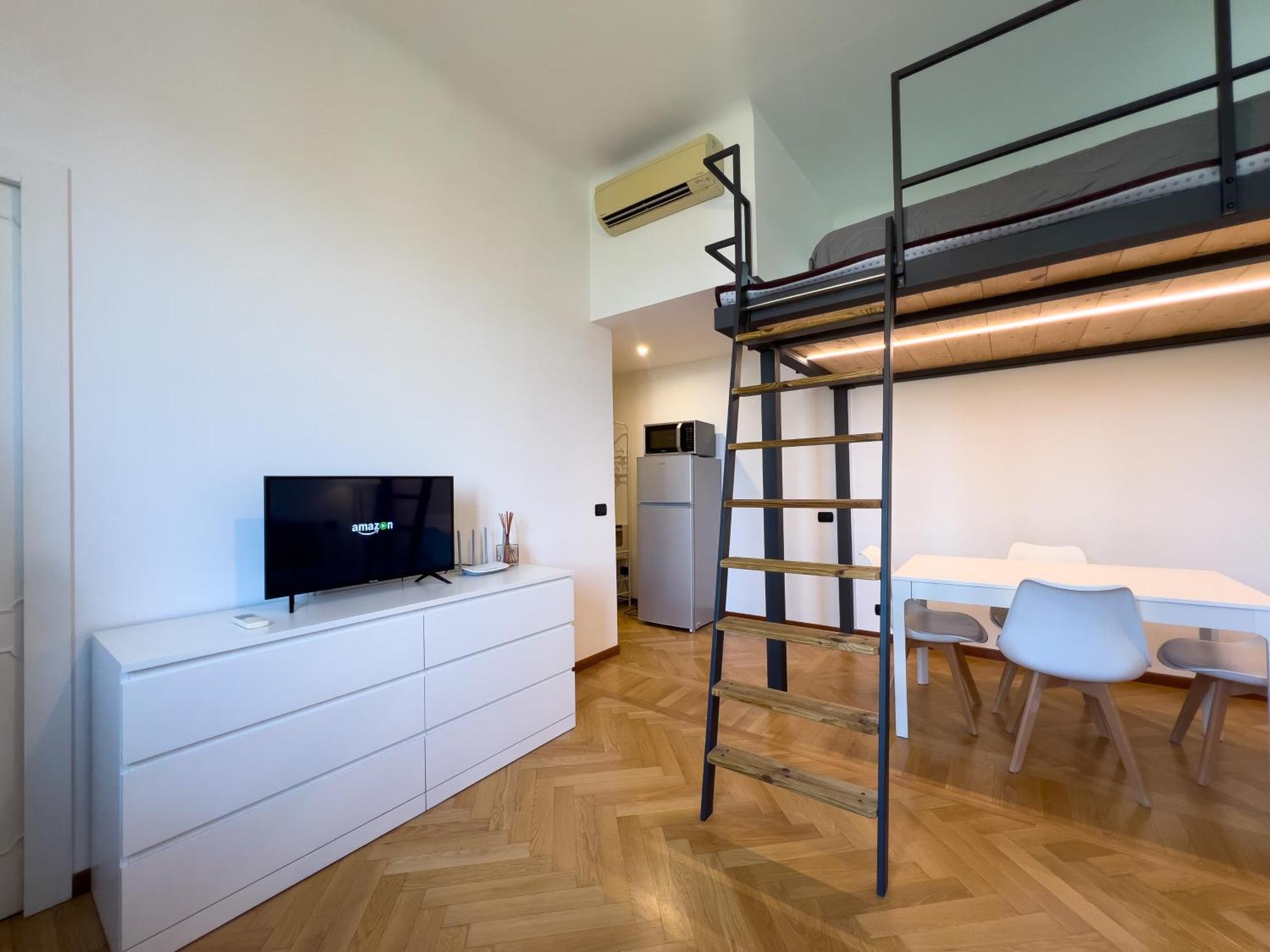 Apartment Citylife View - Modern Loft Well Connected *
