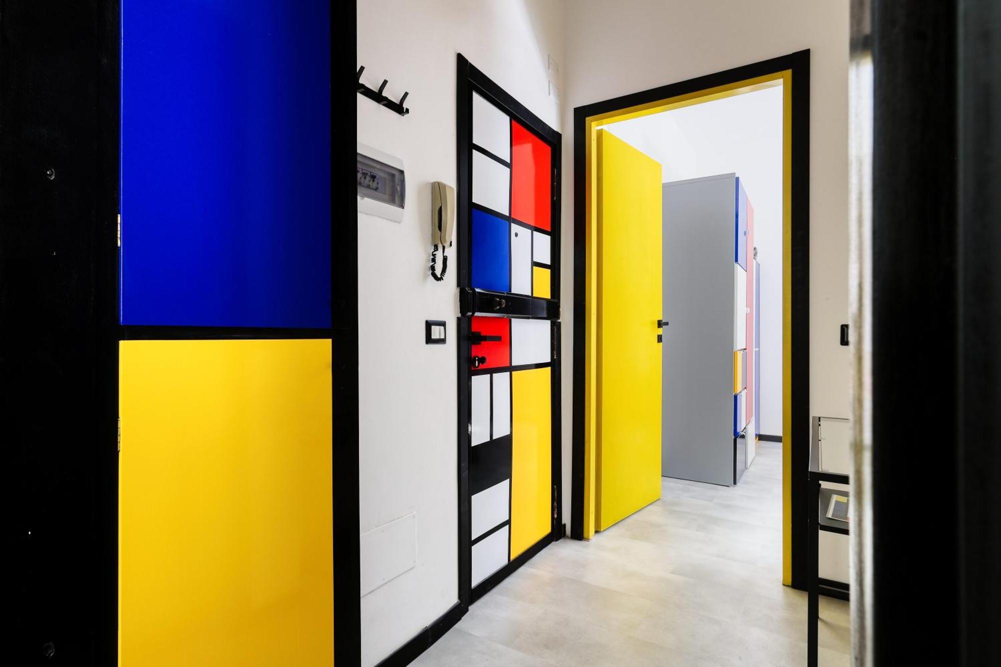 Casa Mondrian * Milão