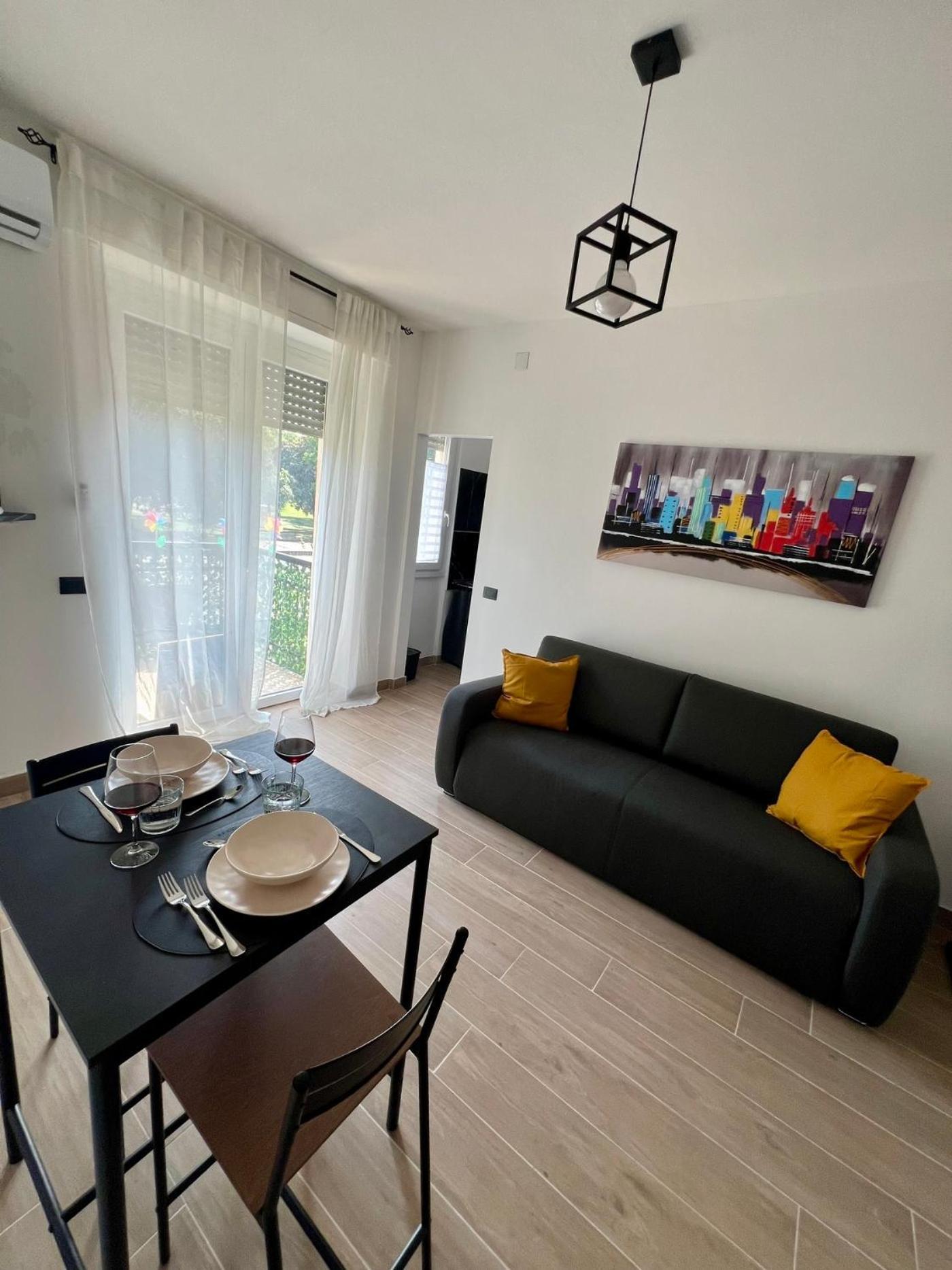 Apartment Moderno Ed Elegante Loft Con Balcone *