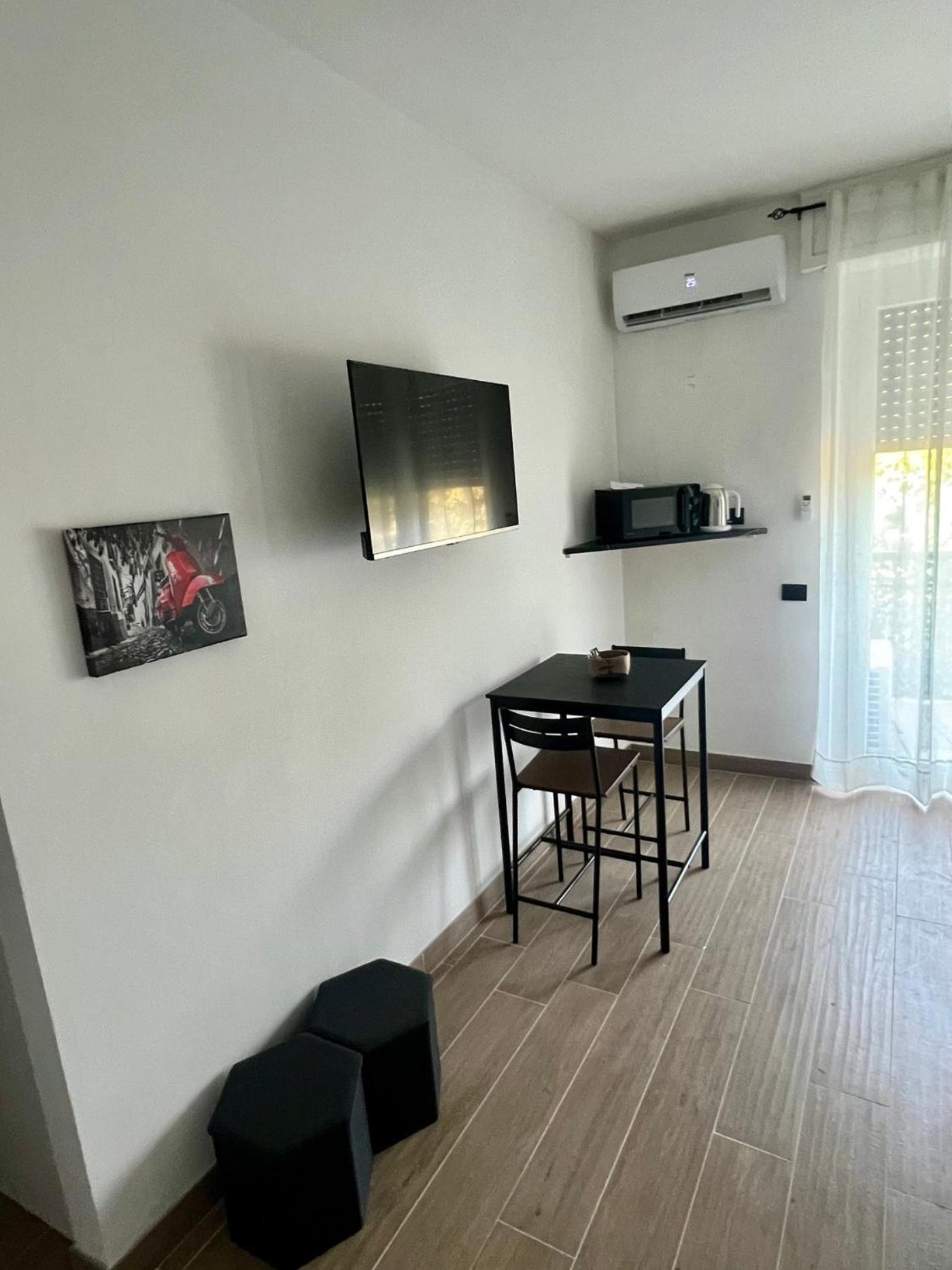 Apartment Moderno Ed Elegante Loft Con Balcone *