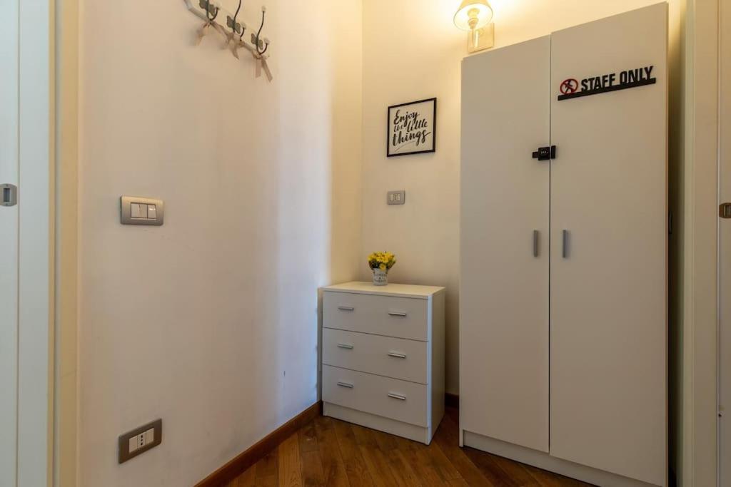 Apartment Unique & Strategic Flat, 50m From M4 Station *