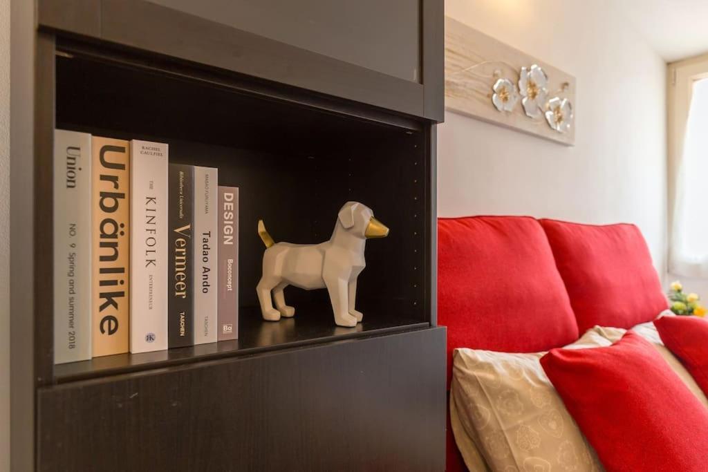 Unique & Strategic Flat, 50m From M4 Station Apartment Milan
