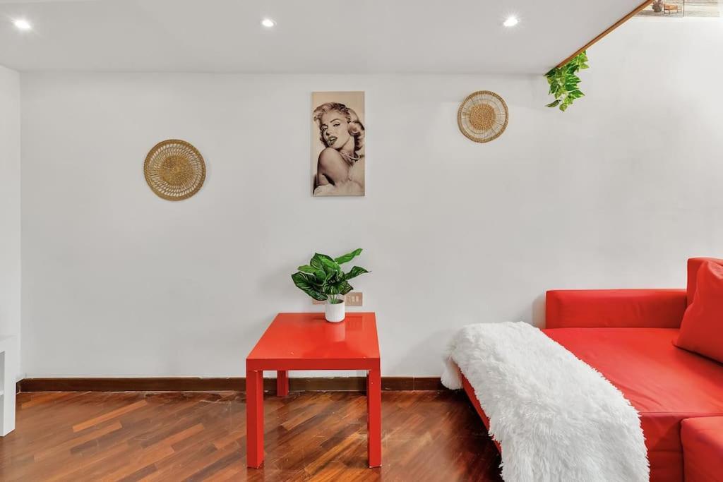 15min From The Duomo-500 M From The Metro Apartment