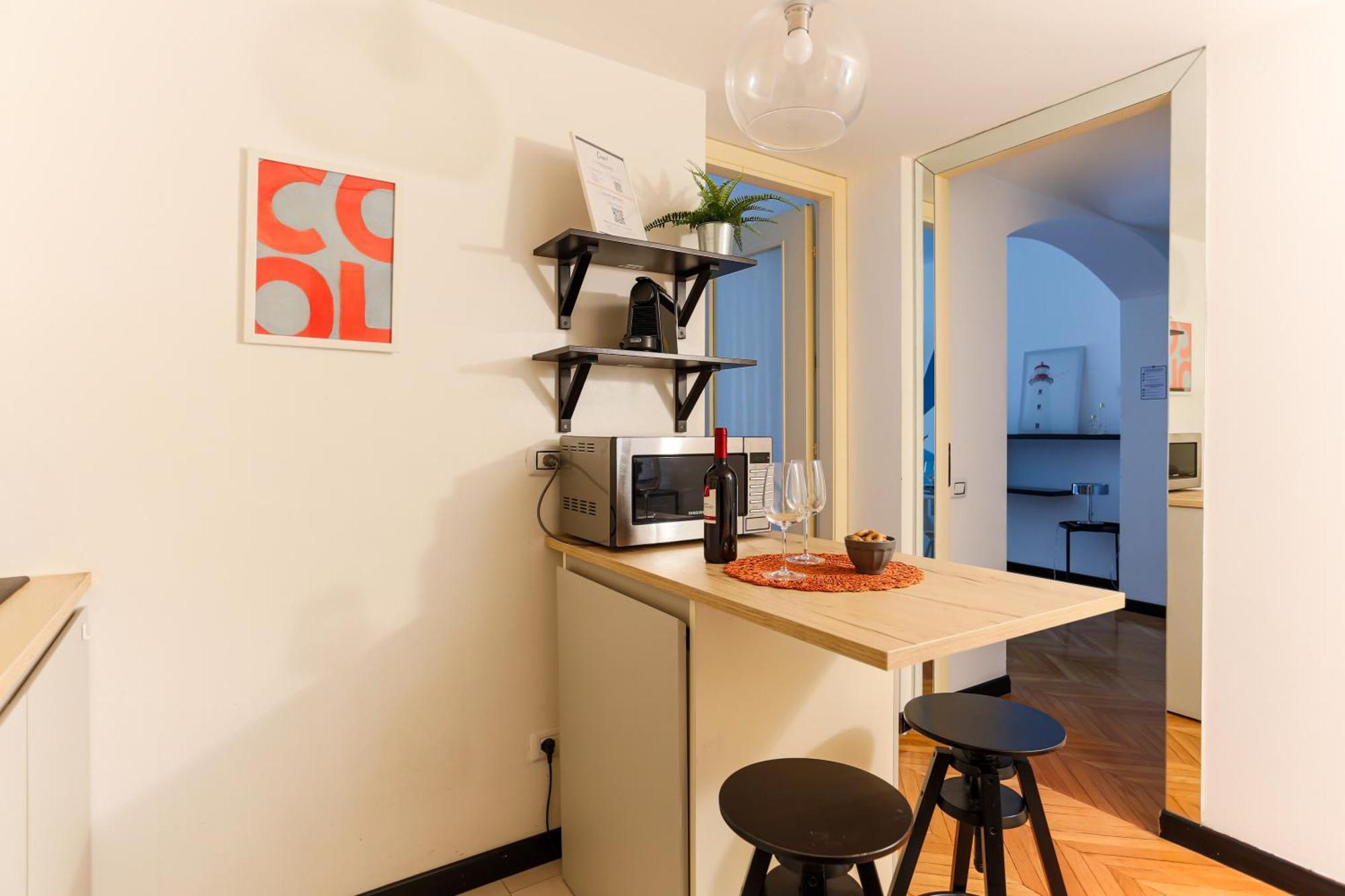 Apartment The Rent - Colorful In Station *