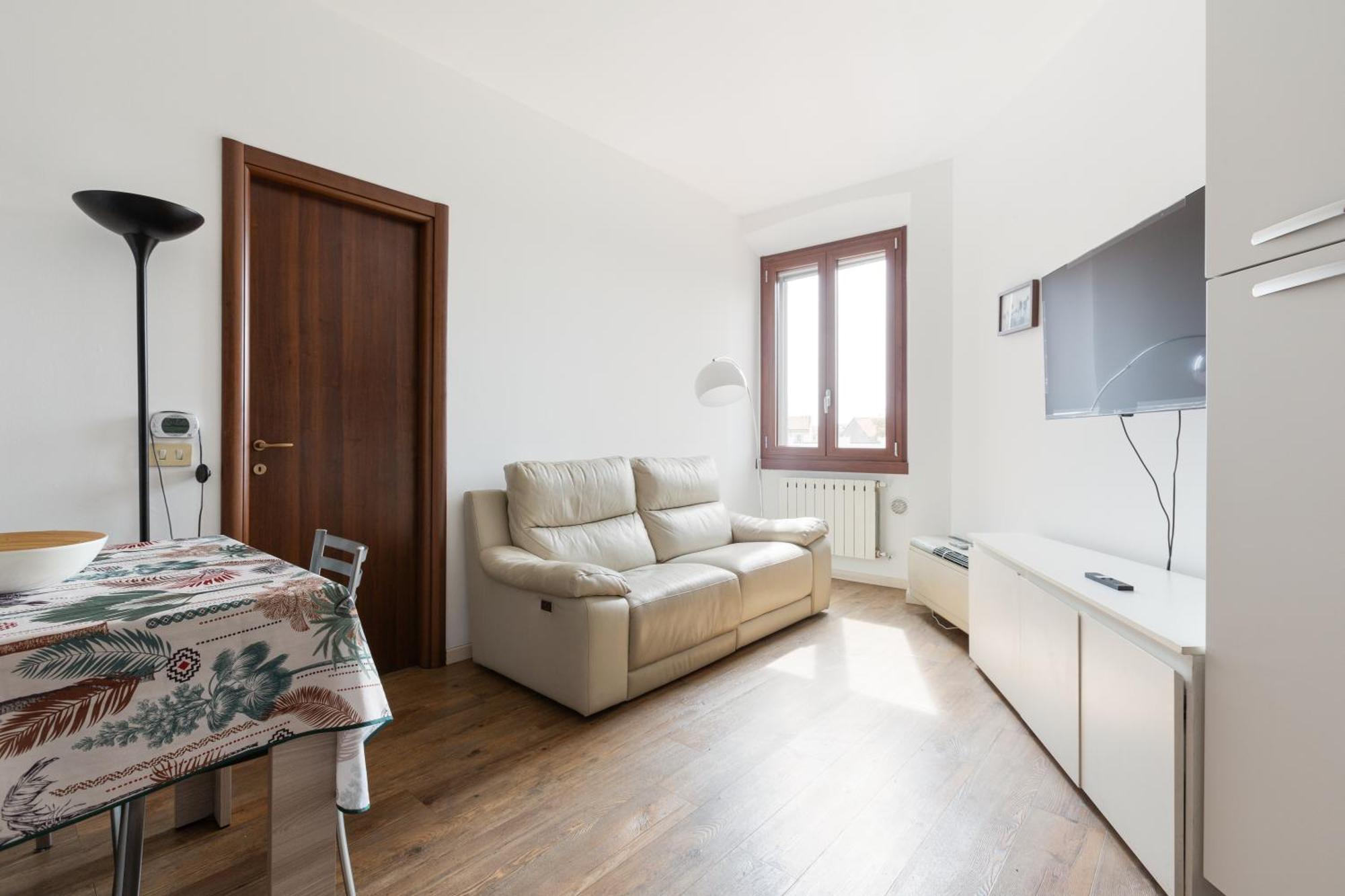 Darsena Navigli - Porta Genova M2 Apartment *