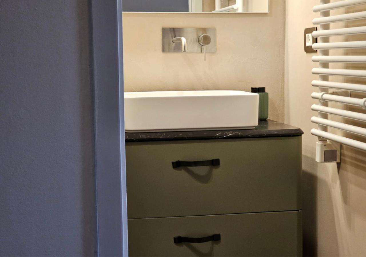 Eanna Scalo Porta Romana Prada Milan