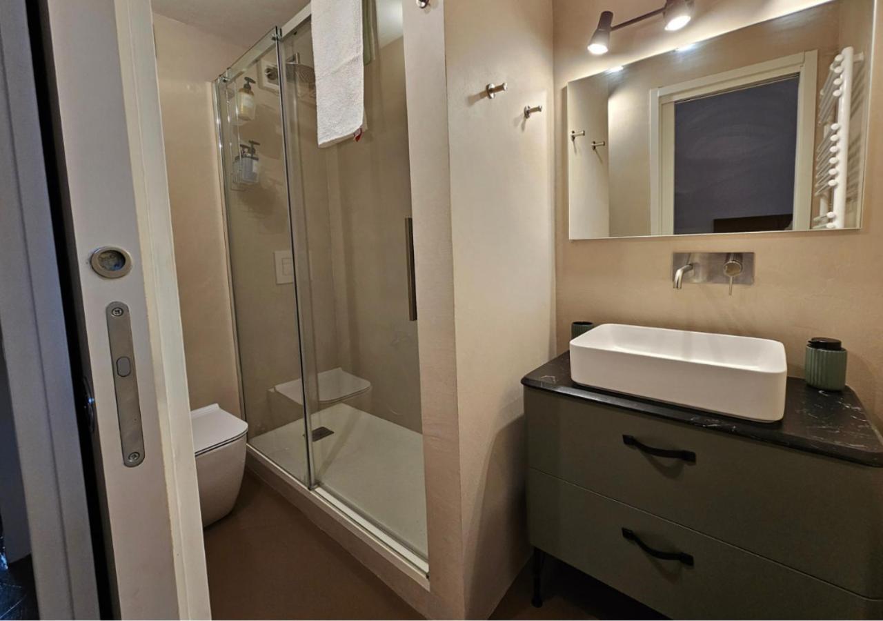Eanna Scalo Porta Romana Prada Apartment