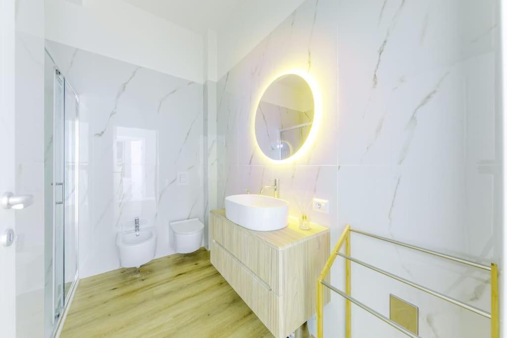Appartamento Duomo Deluxe - Bilocale Moderno - Metro - Wi-f Milano