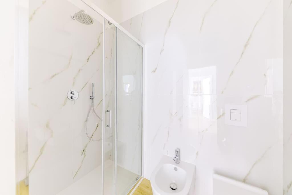 Duomo Deluxe - Bilocale Moderno - Metro - Wi-f Appartamento *