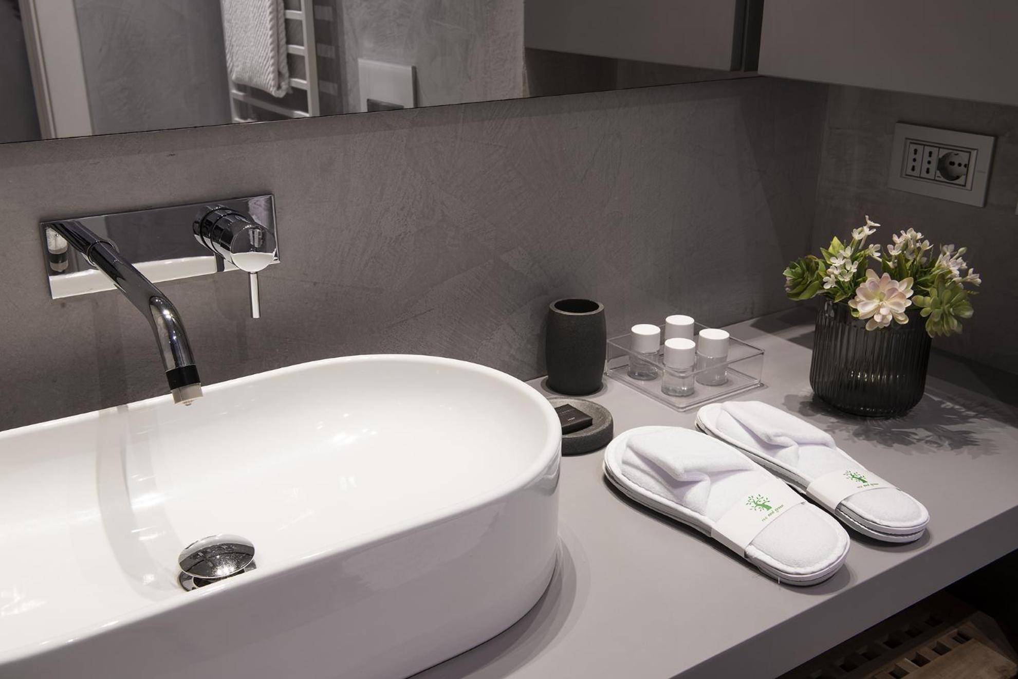 Fifty Eight Duomo Apartment
