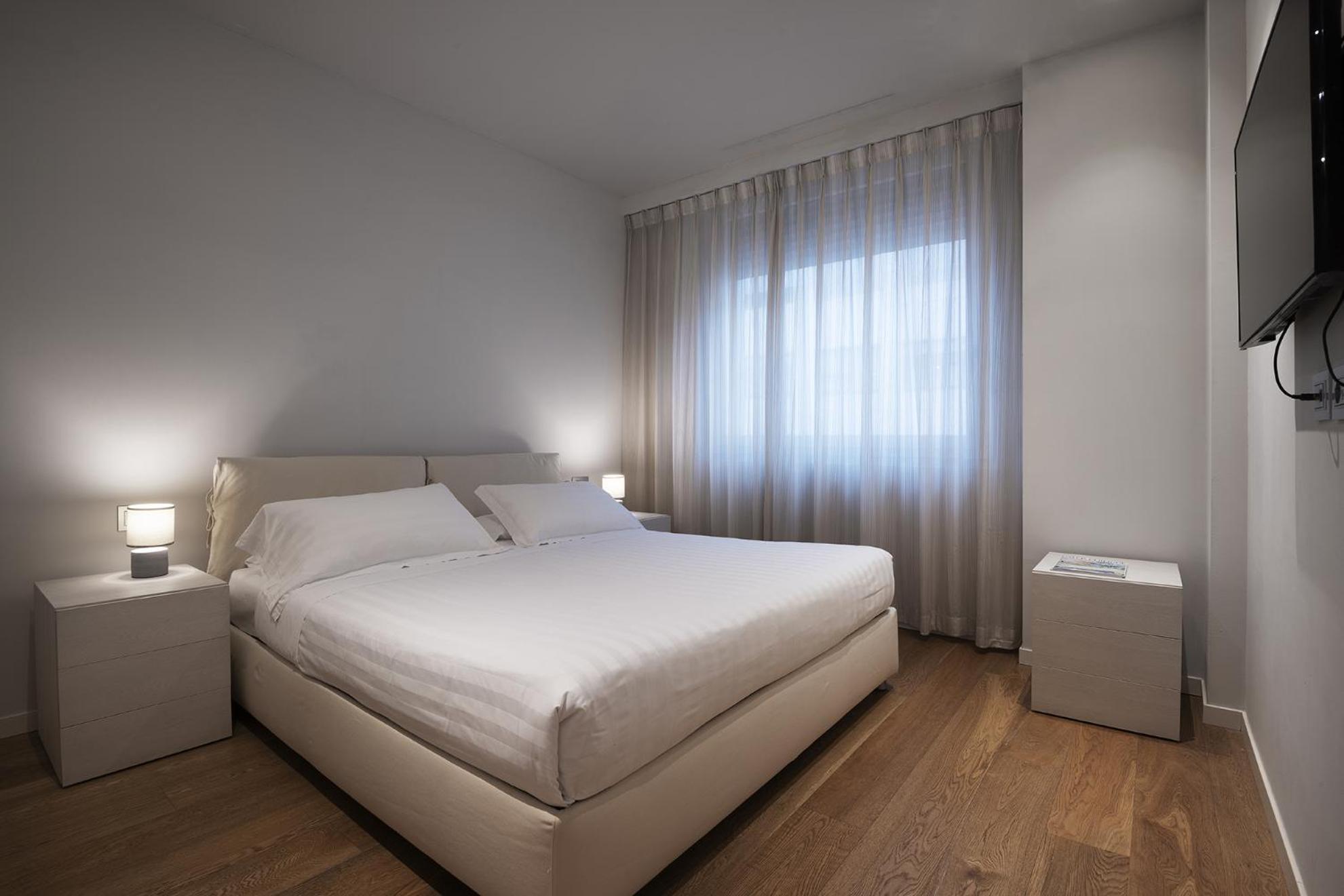 Fifty Eight Duomo Apartment *