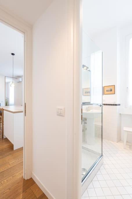 Apartment Splendid One Bedroom De Angeli 2nd Fl - Mirable Pm Milan