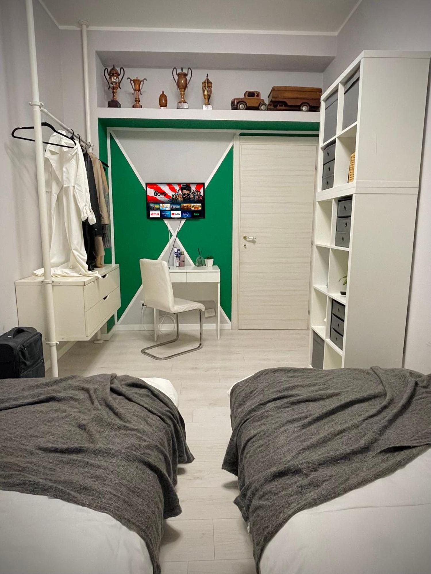 Apartment 22cap *