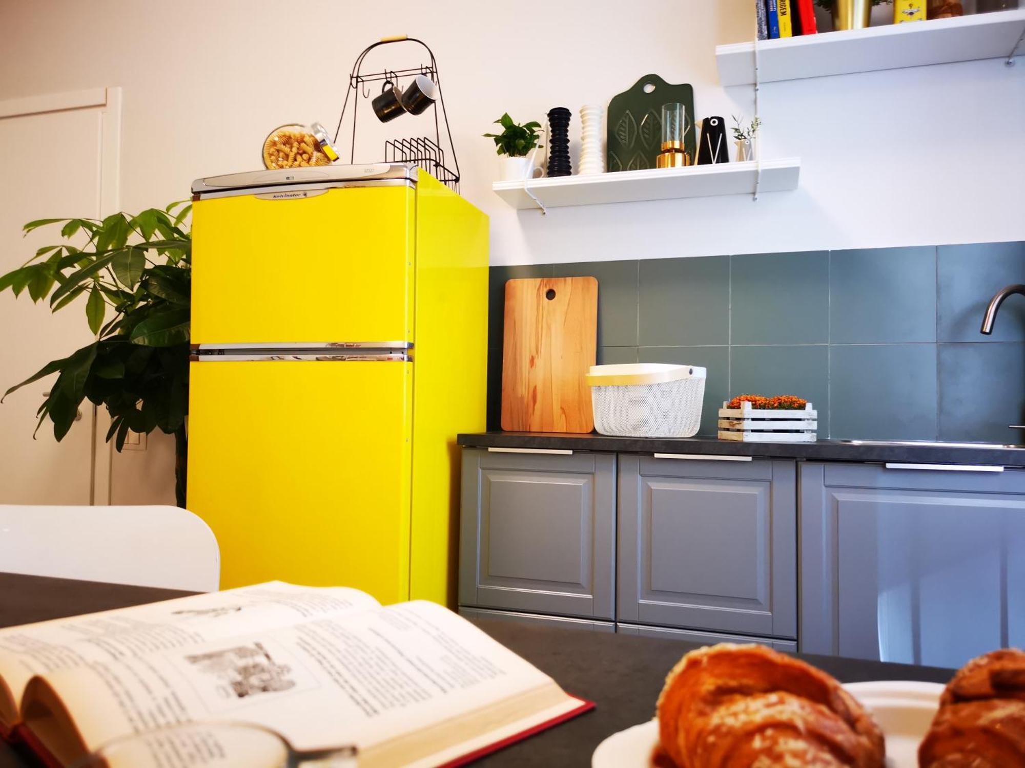 Spacious 50 Meters From The Metro