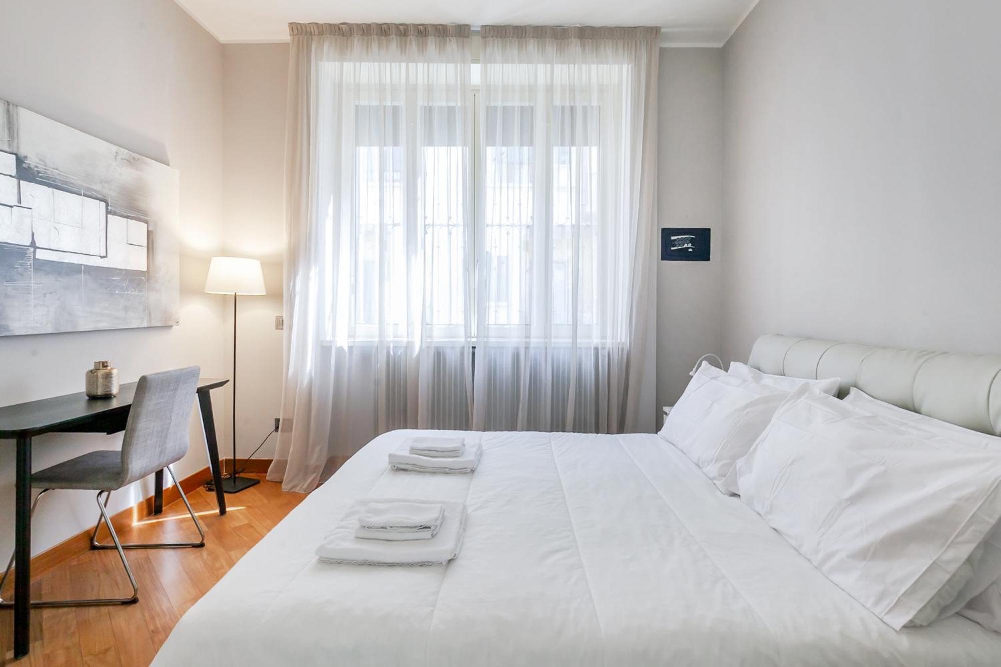 Apartamento San Babila Executive - Discover The Historic Centre Of *