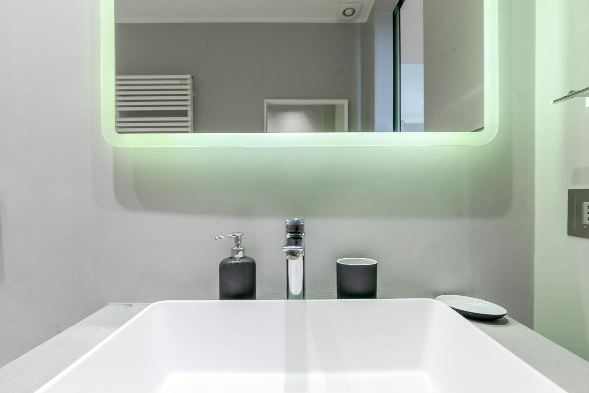 San Babila Executive - Discover The Historic Centre Of