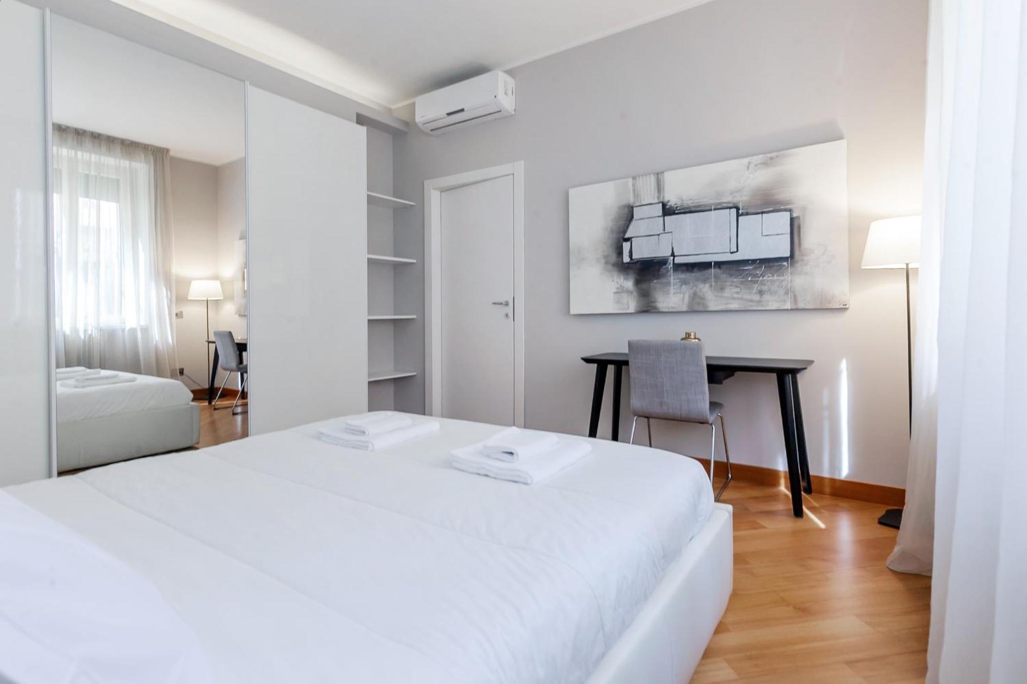 San Babila Executive - Discover The Historic Centre Of Apartamento Milão