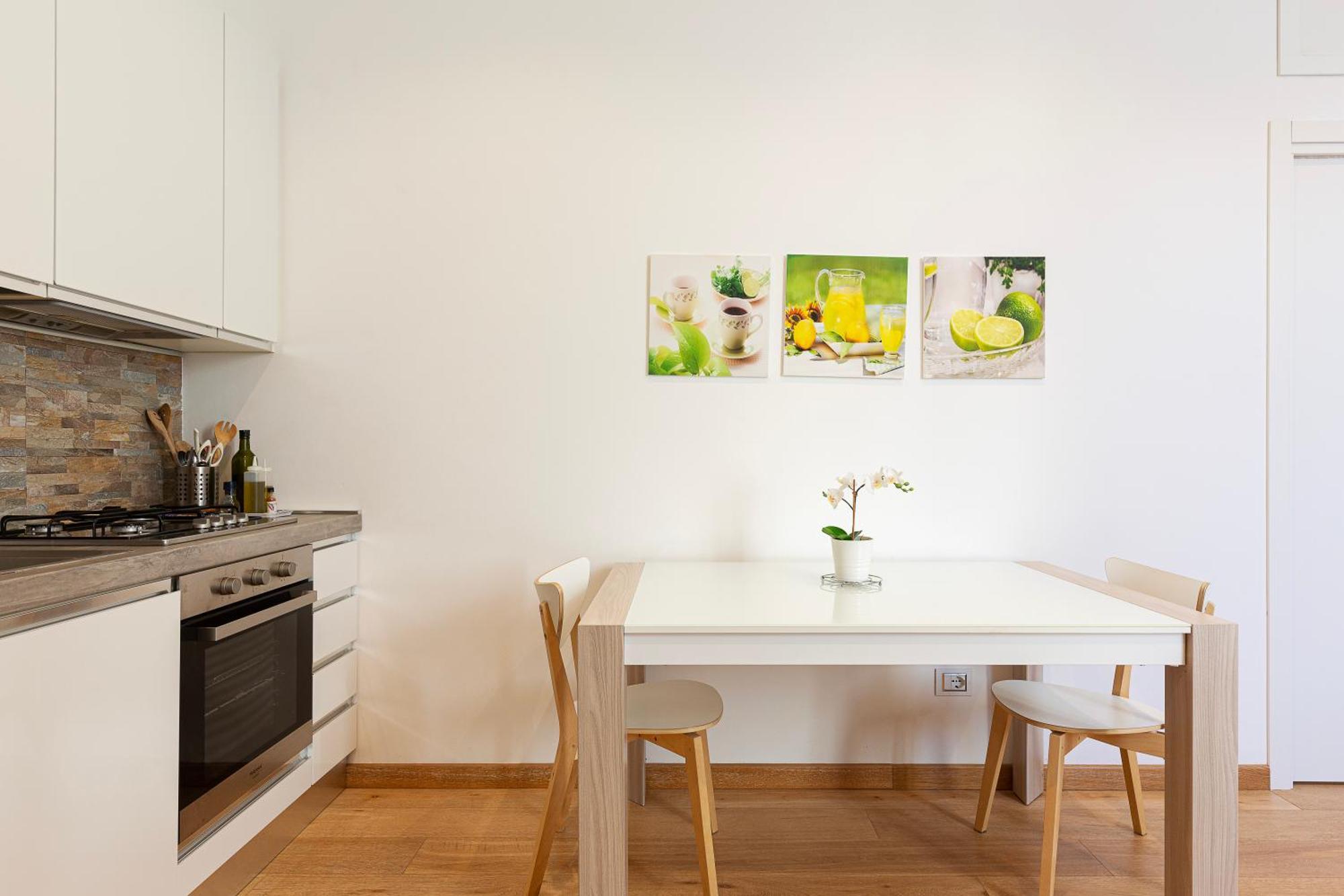 Flat 50m Station! * Milan