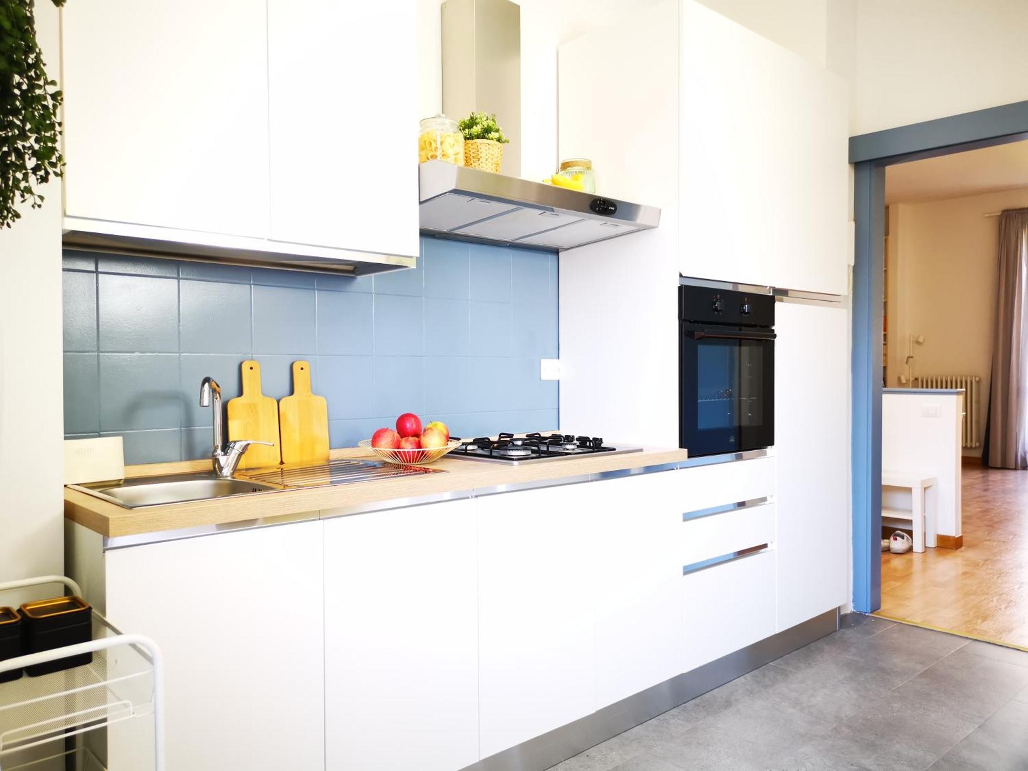 Spacious 50 Meters From The Metro Milan