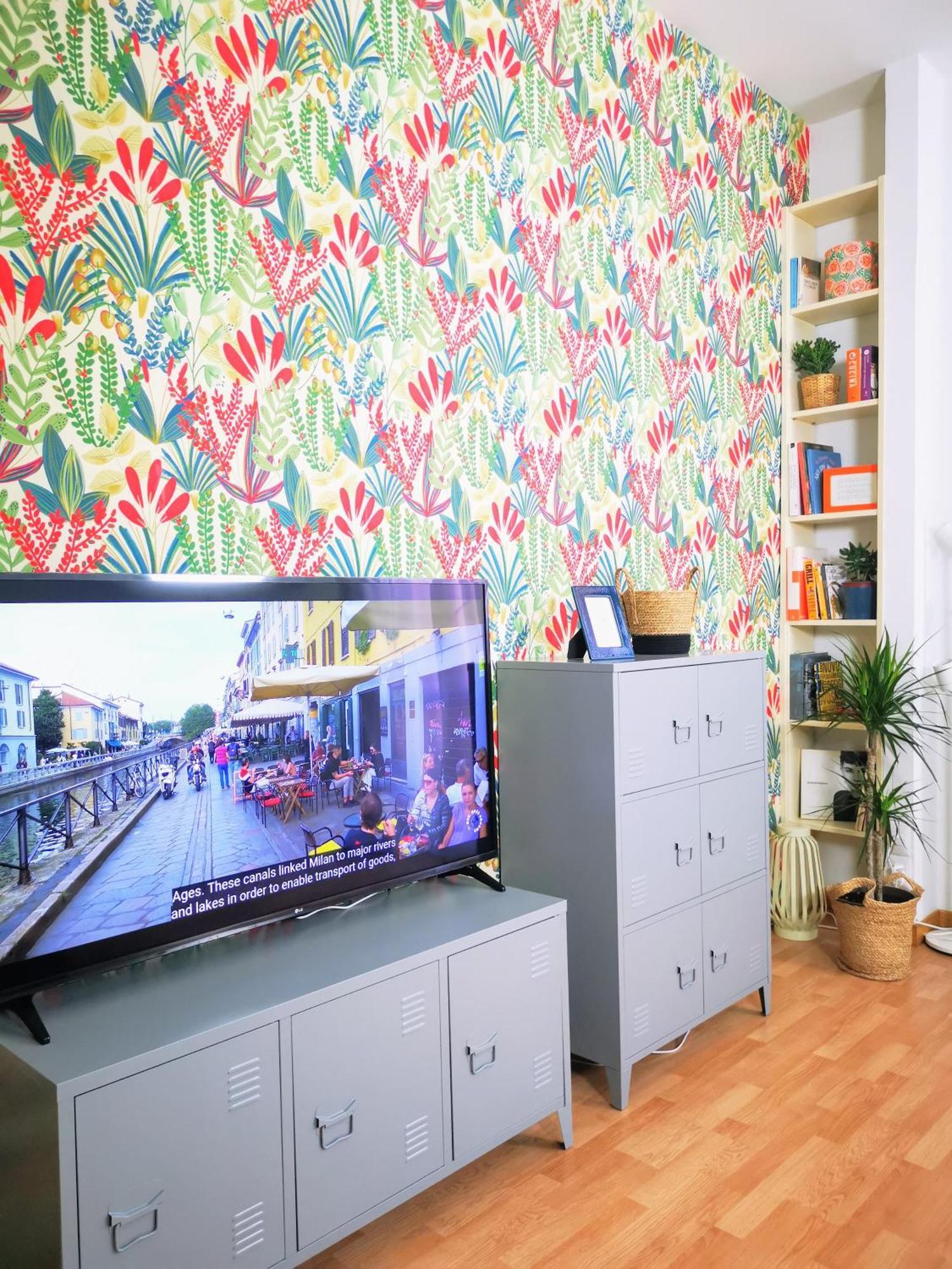Spacious 50 Meters From The Metro