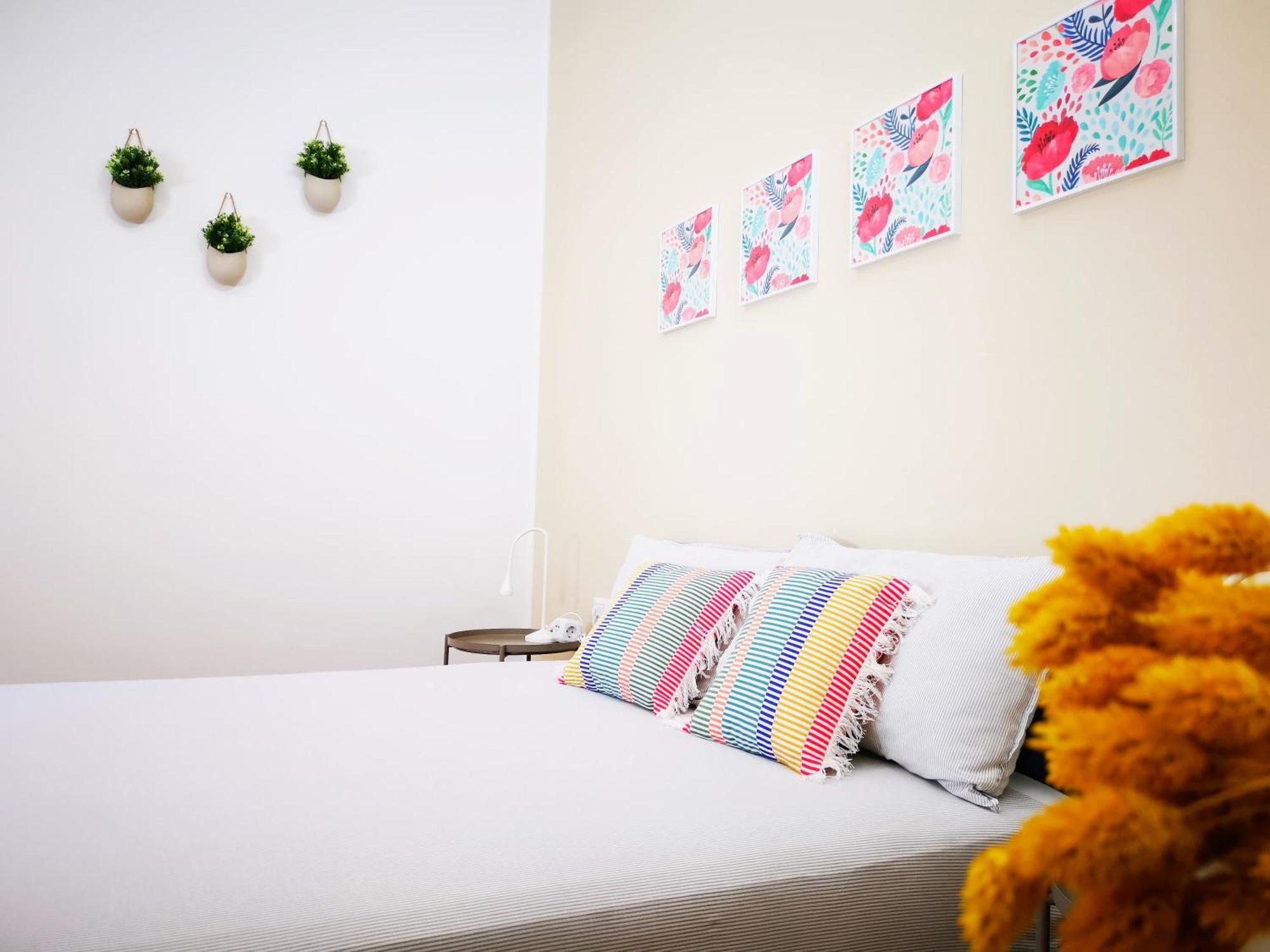 Spacious 50 Meters From The Metro Milan