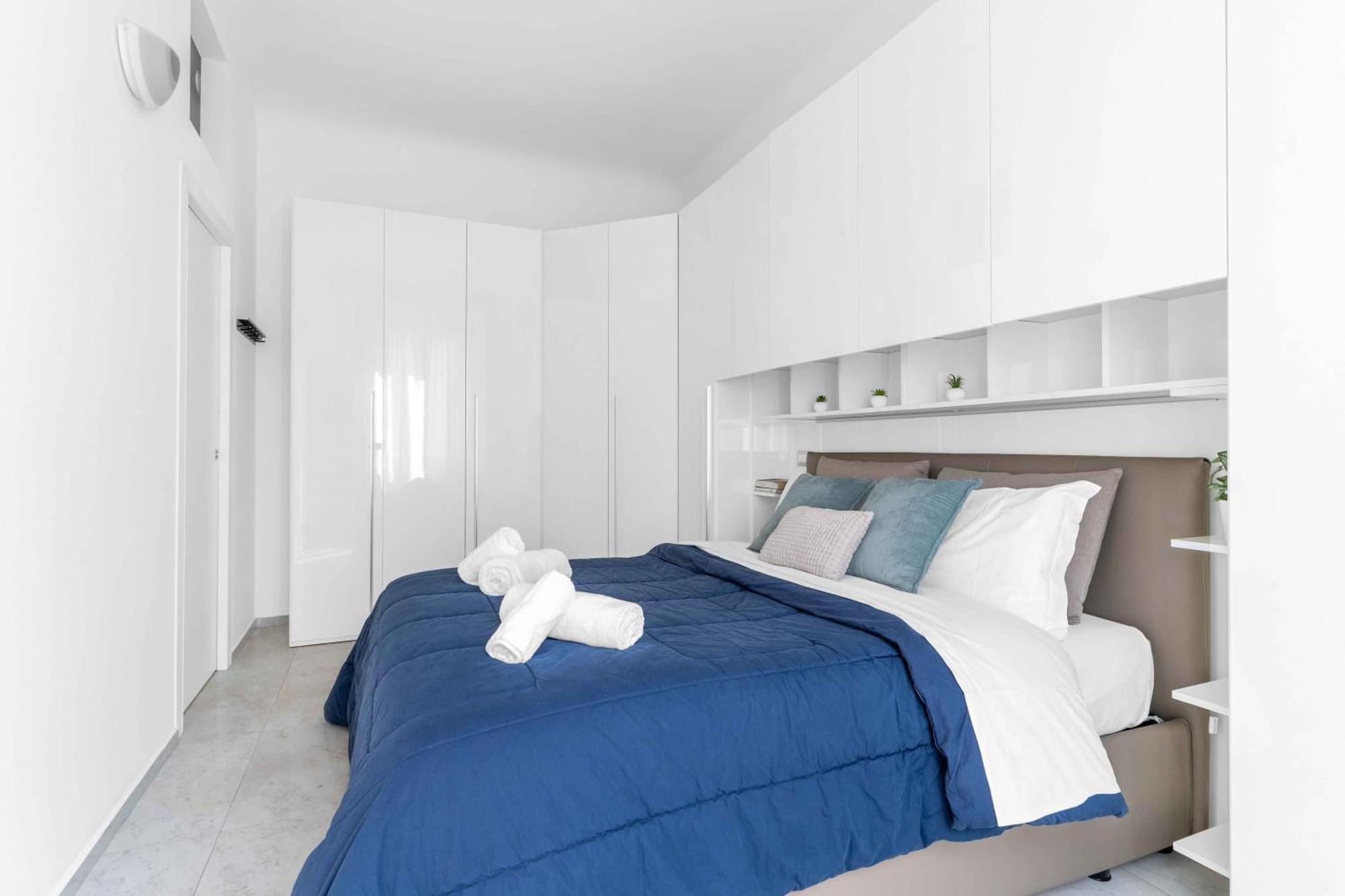 Apartment Bright Top-floor - 5mins Station *